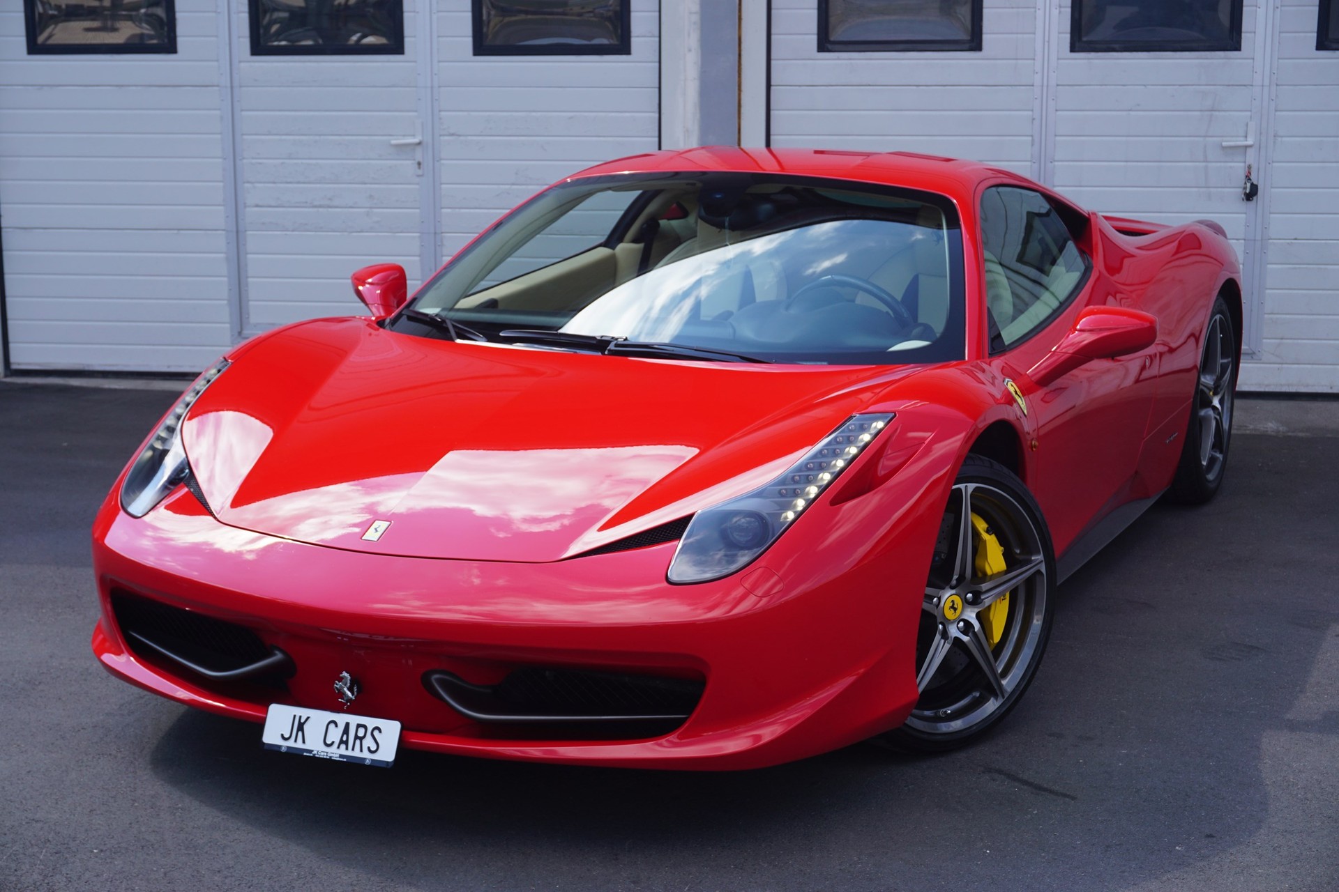 FERRARI 458 Italia 4.5 V8-showroom-element-3