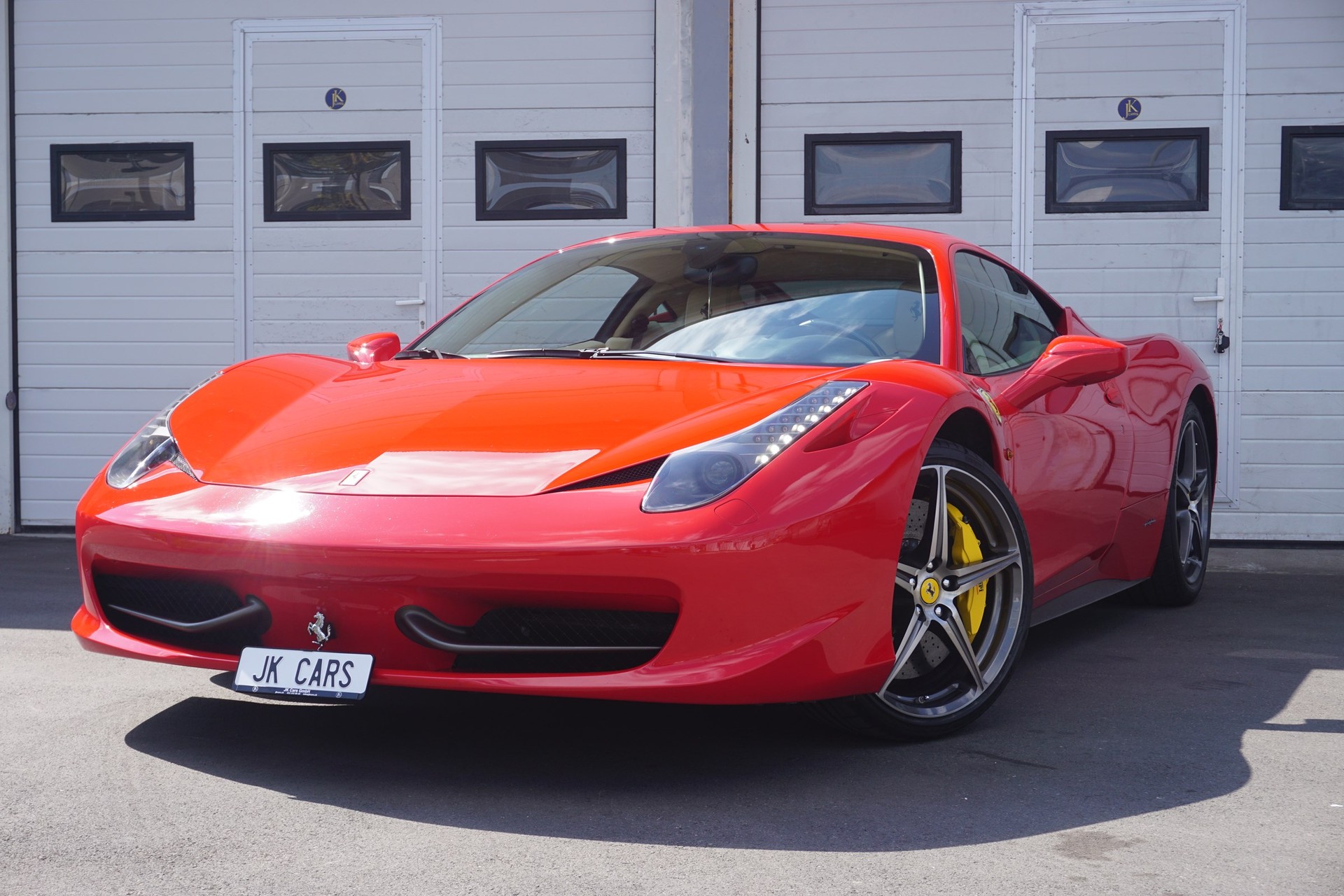 FERRARI 458 Italia 4.5 V8-showroom-element-1