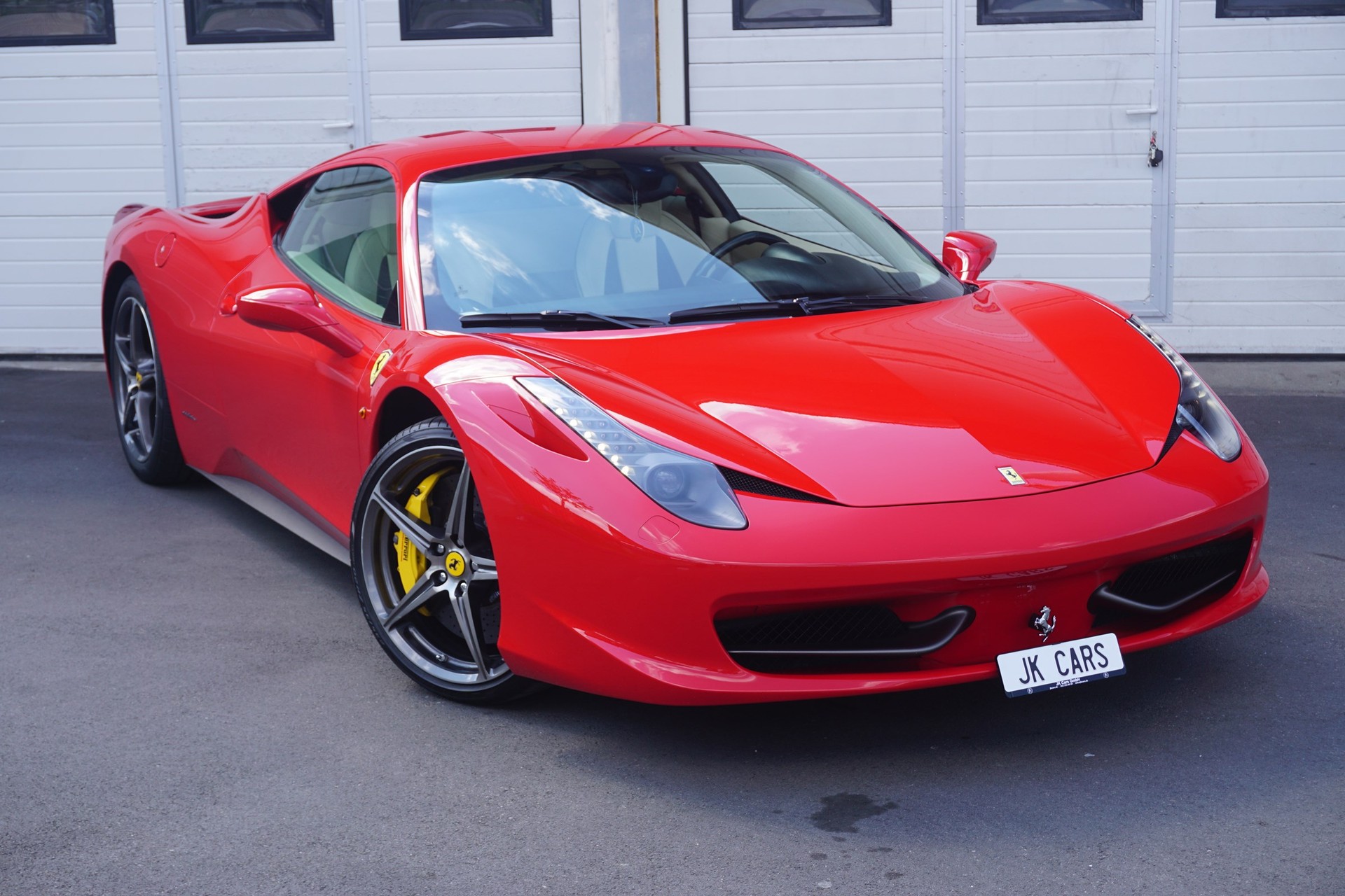 FERRARI 458 Italia 4.5 V8-showroom-element-2