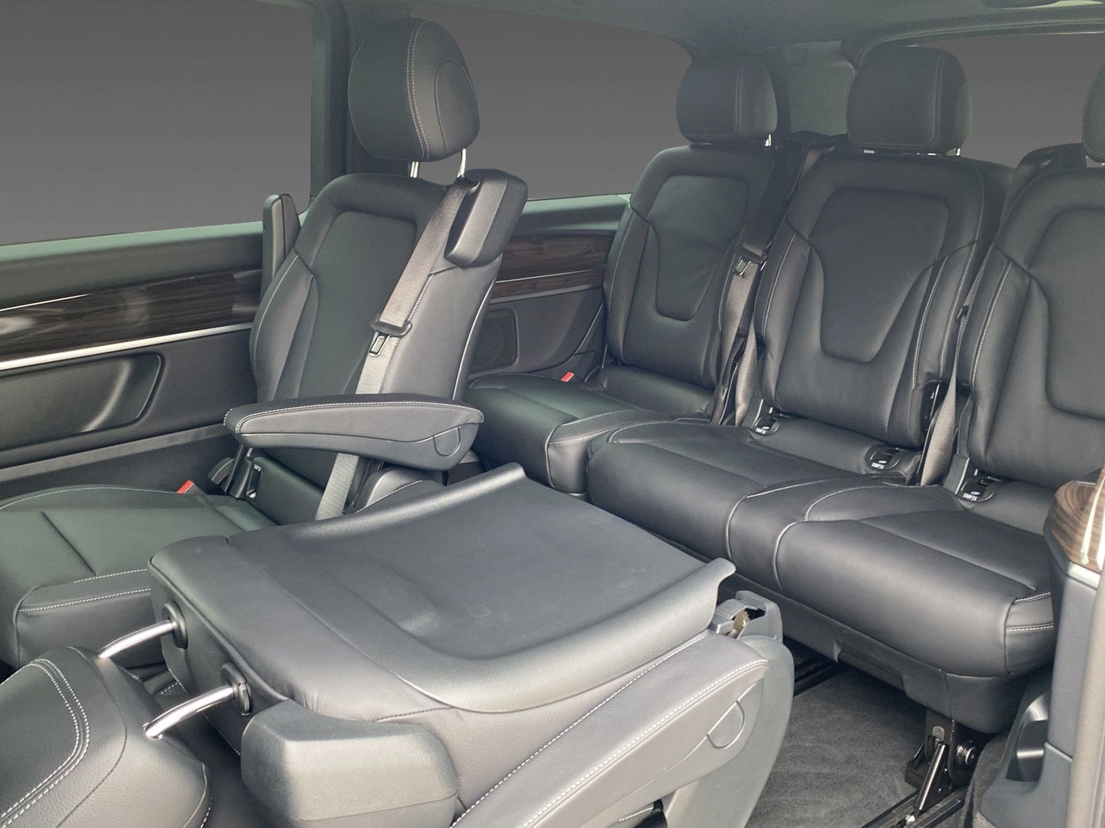 MERCEDES-BENZ V 250 d 4Matic Lang Avantgarde-image-10