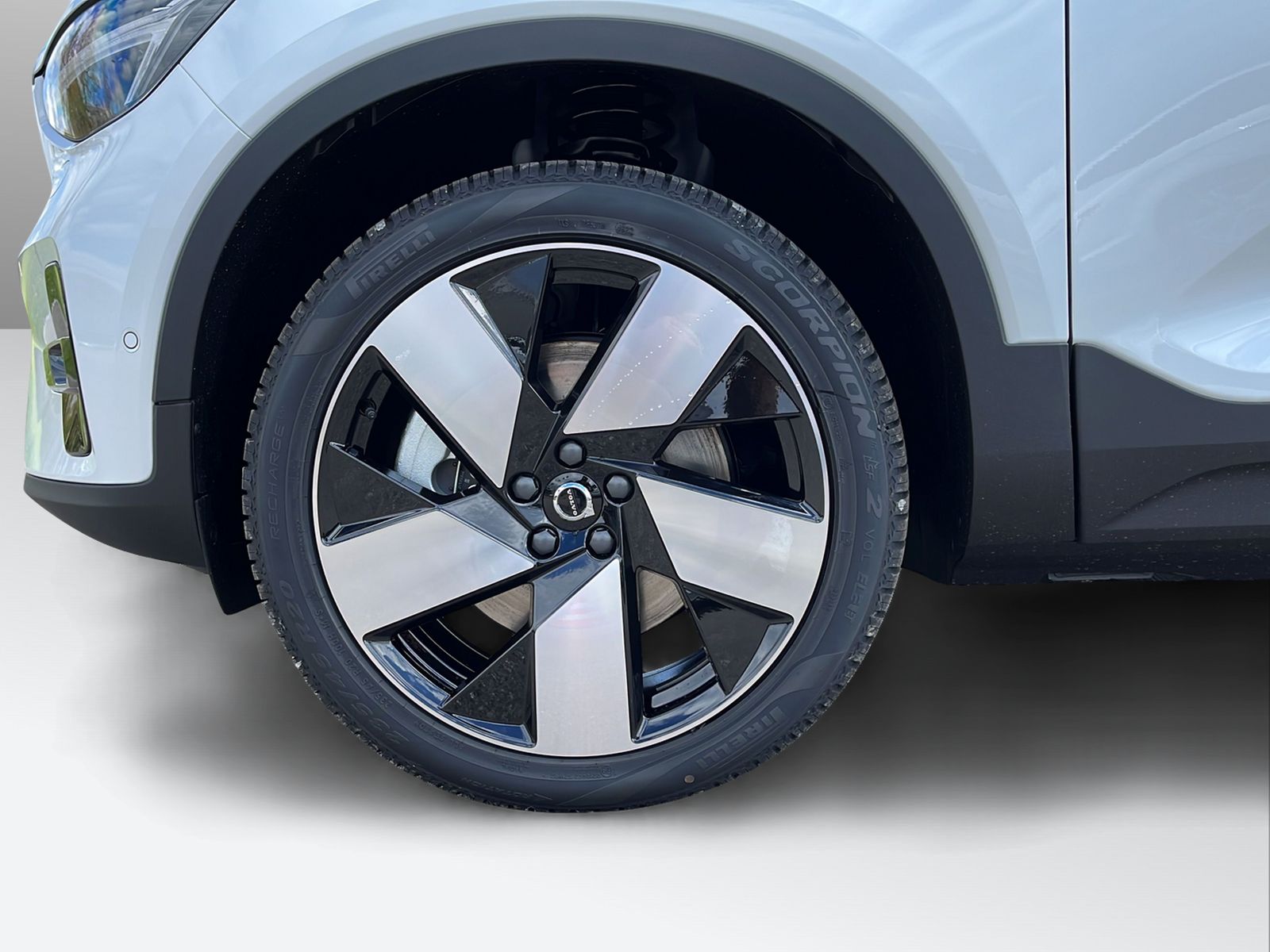 VOLVO C40 P6 Recharge Ultimate-image-8