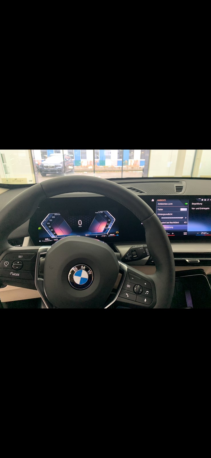 BMW X1 sDrive 18i-image-2