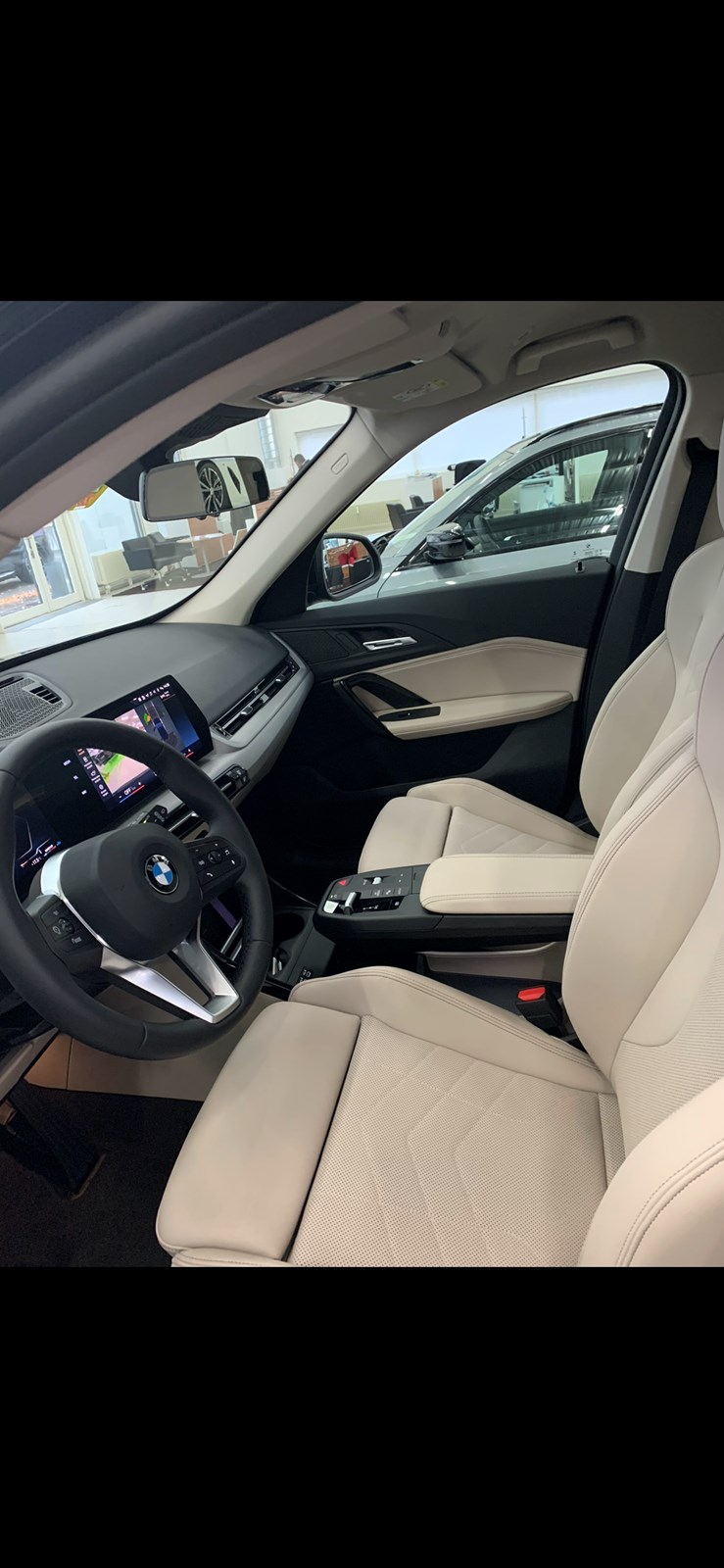 BMW X1 sDrive 18i-image-1
