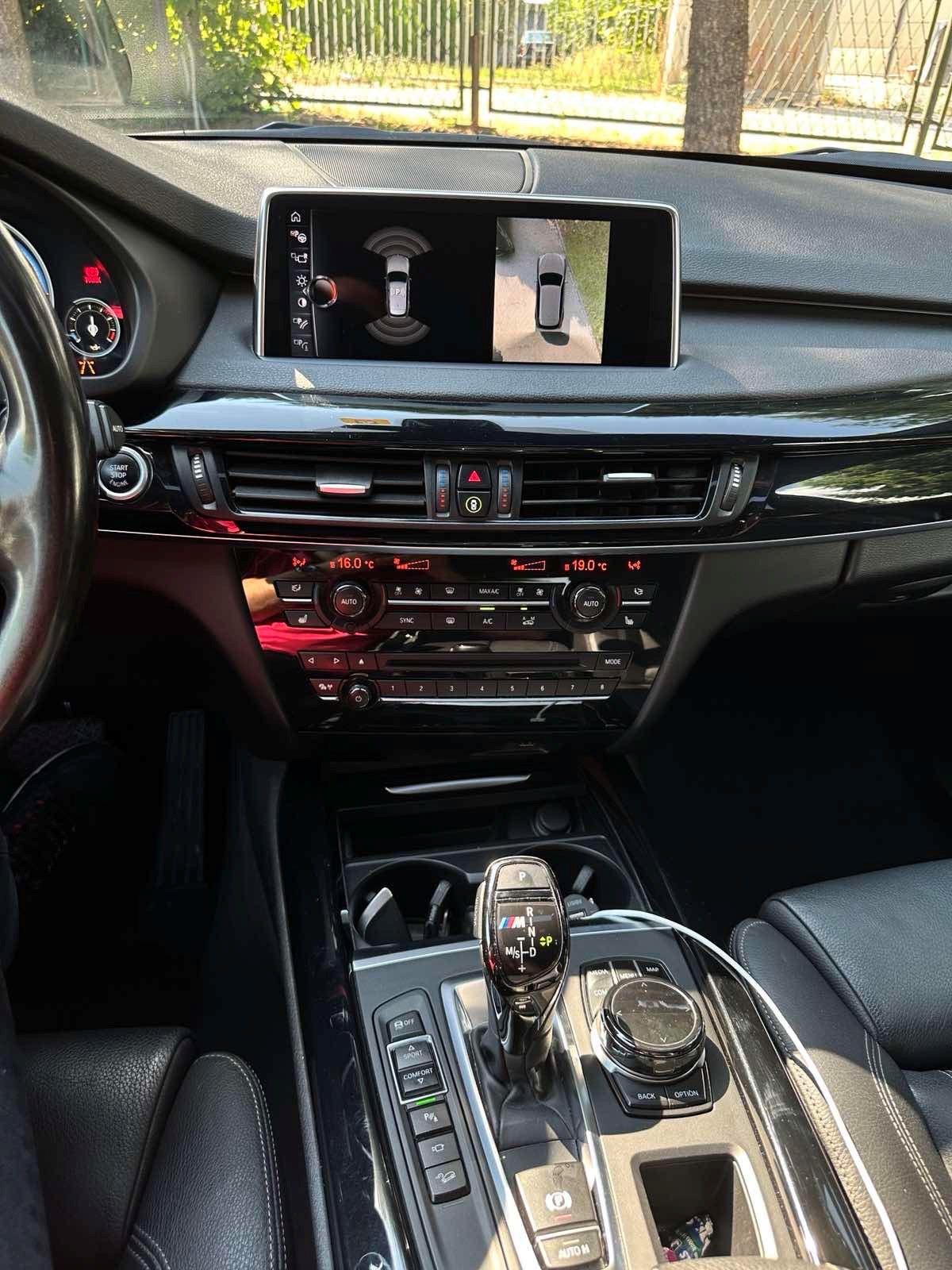 BMW X5 xDrive M50d Steptronic-image-9