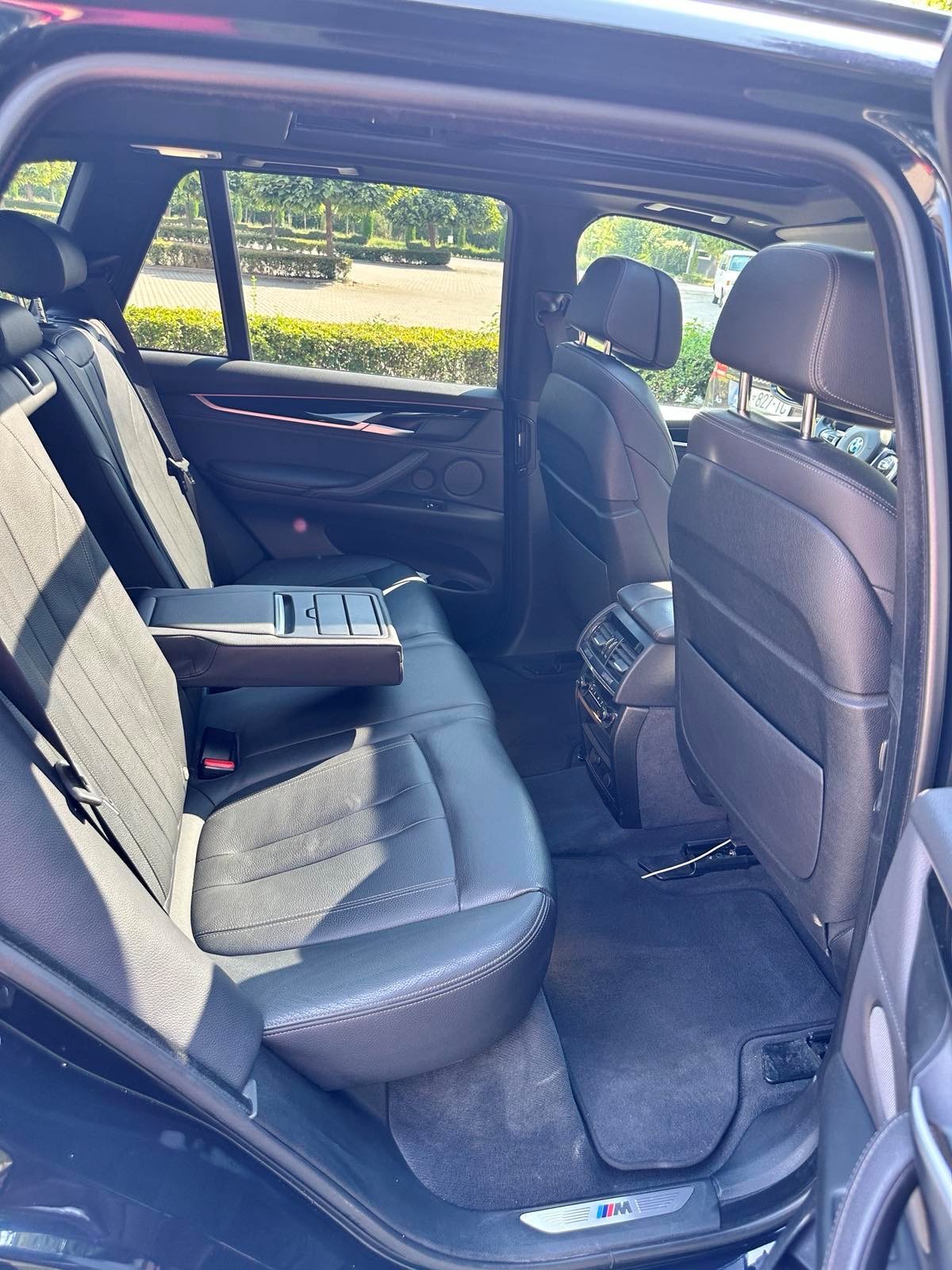 BMW X5 xDrive M50d Steptronic-image-11