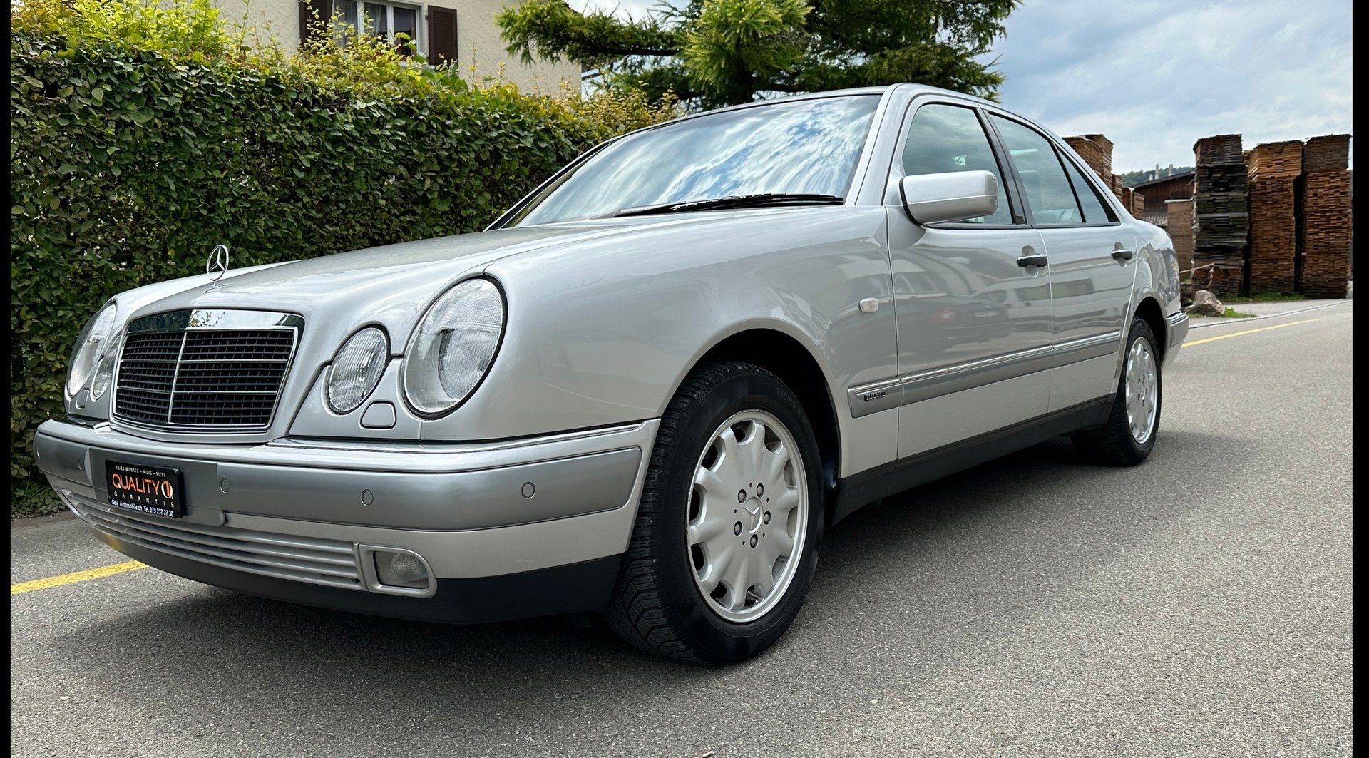 MERCEDES-BENZ E 280 Elégance 4-Matic Automatic-image-0