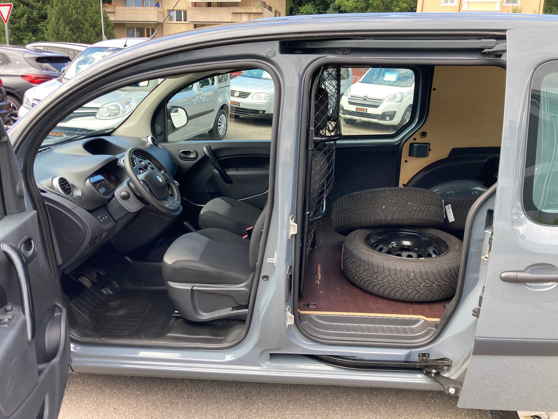 RENAULT Kangoo Medium dCi 80 ENERGY Business-image-8