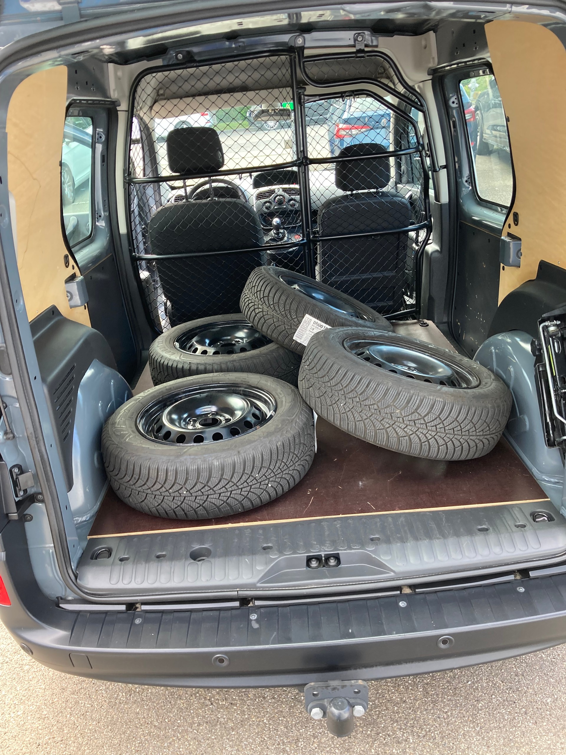 RENAULT Kangoo Medium dCi 80 ENERGY Business-image-9