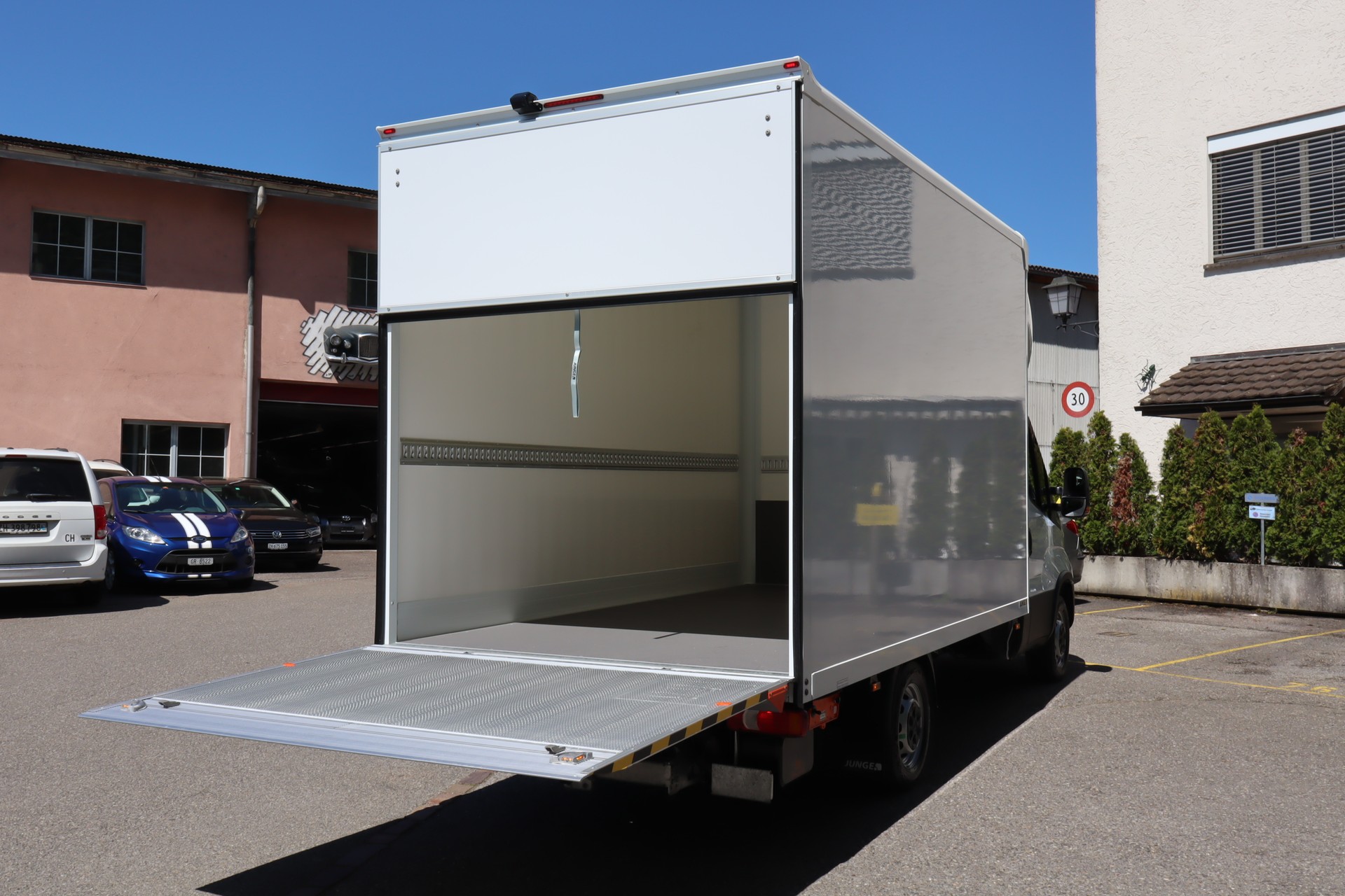IVECO Daily Eco 35 S 18 Automatik-image-16