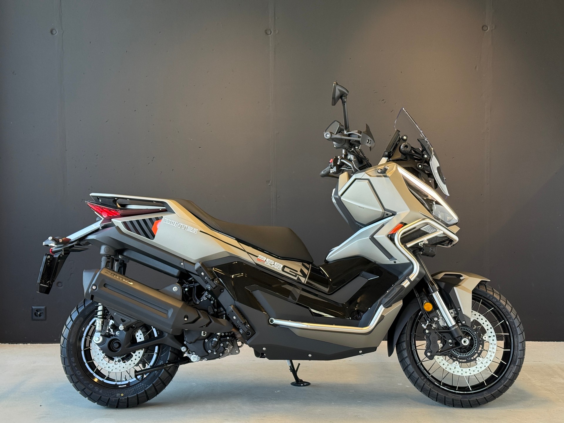 ZONTES 368 G ADV "2026"-showroom-element-1