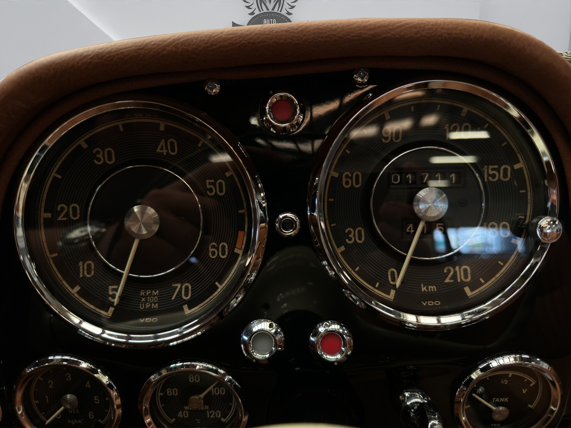 MERCEDES-BENZ SL-image-9