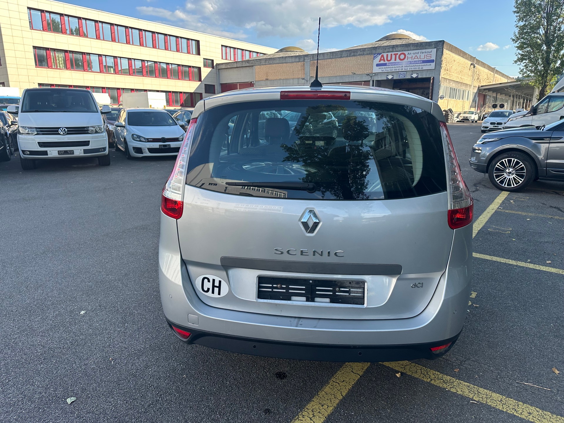 RENAULT Scénic 1.5 dCi Bose EDC-image-6