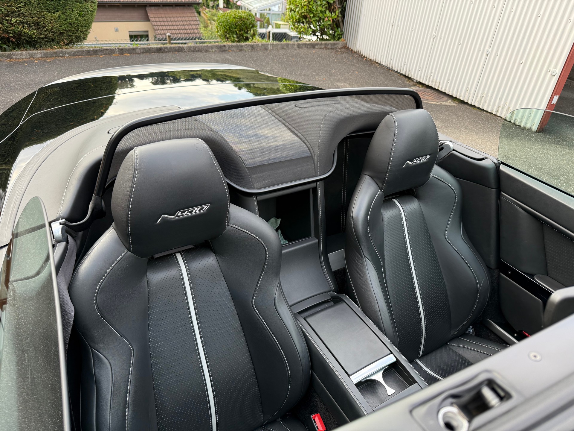 ASTON MARTIN V8 Vantage 4.7 N430 Sportshift-image-3