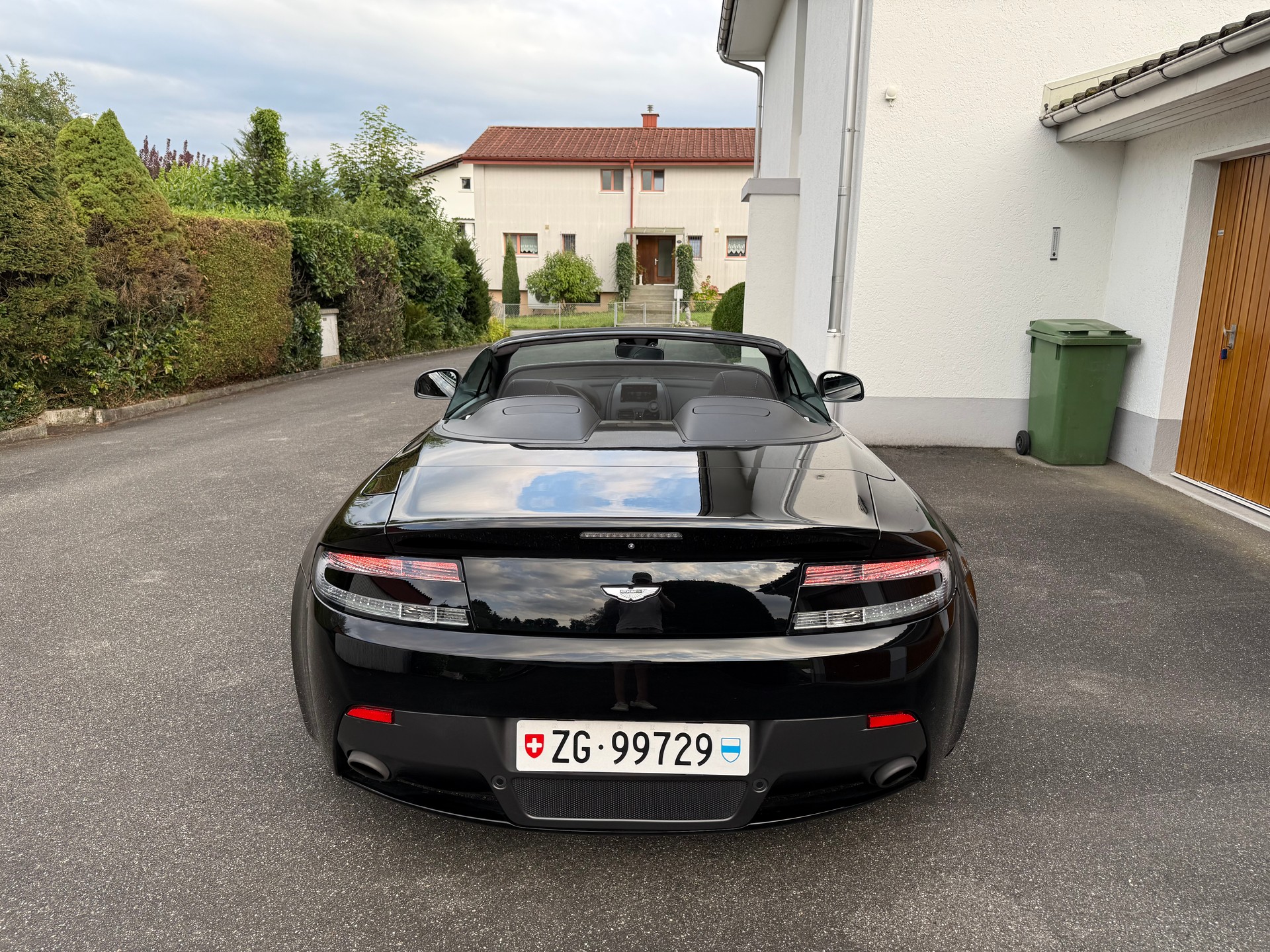 ASTON MARTIN V8 Vantage 4.7 N430 Sportshift-image-1