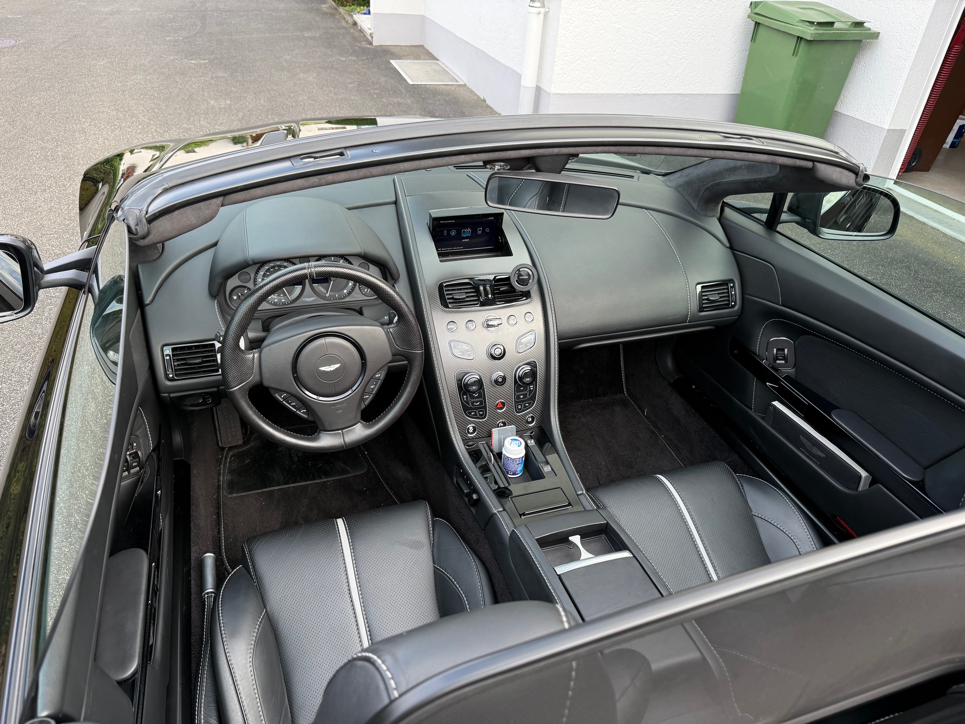 ASTON MARTIN V8 Vantage 4.7 N430 Sportshift-image-2