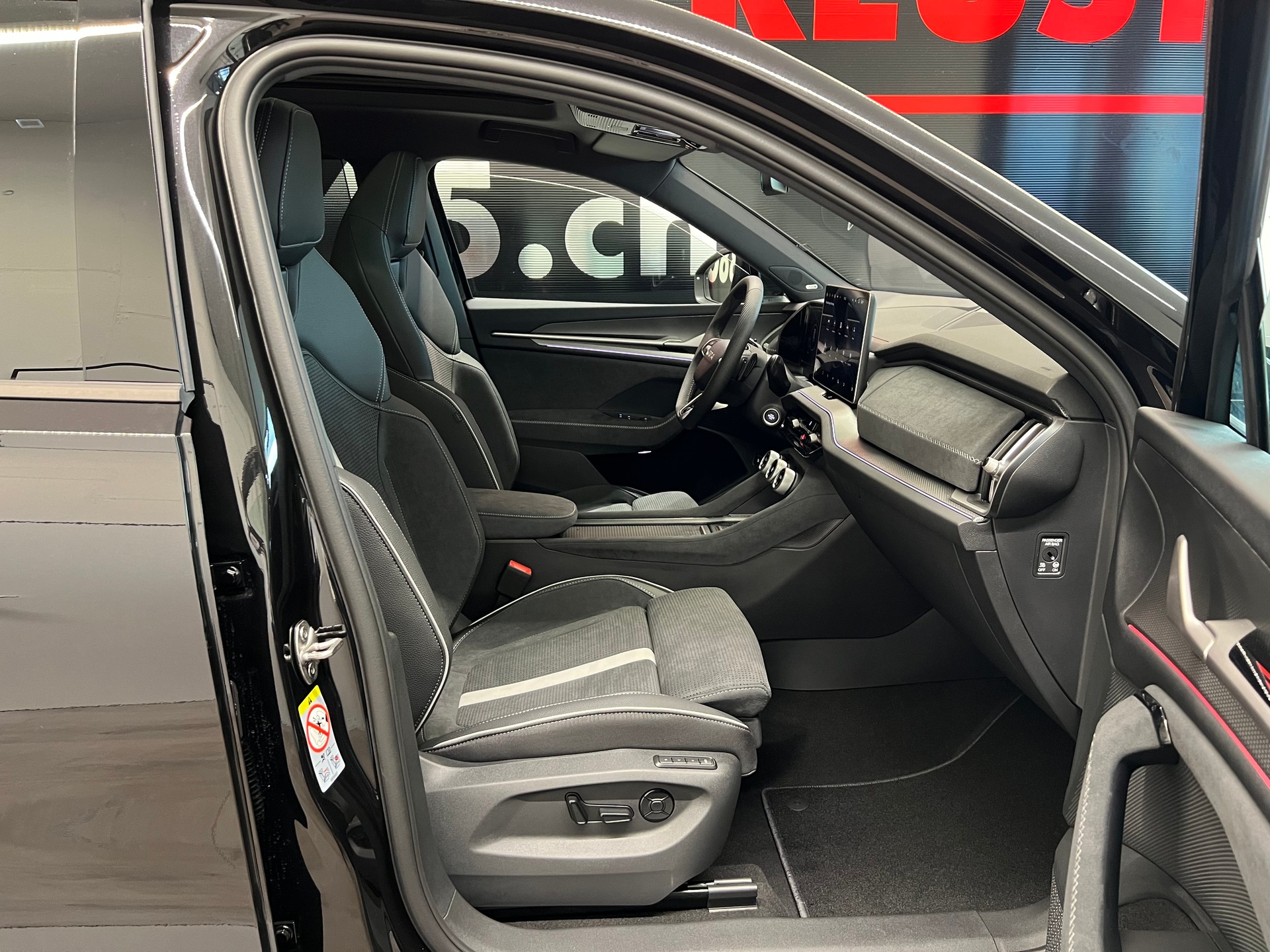 SKODA Kodiaq 2.0 TDI Sportline 4x4-image-22