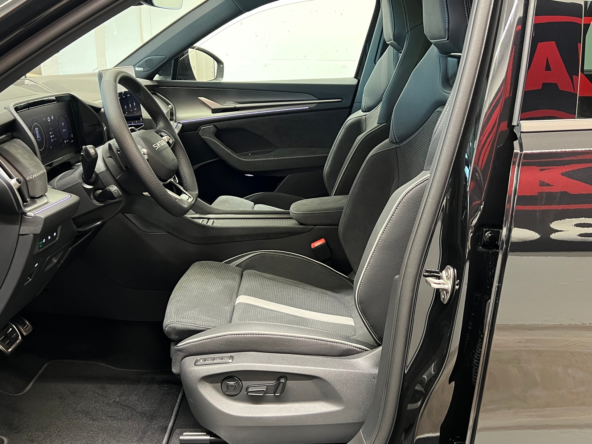 SKODA Kodiaq 2.0 TDI Sportline 4x4-image-13