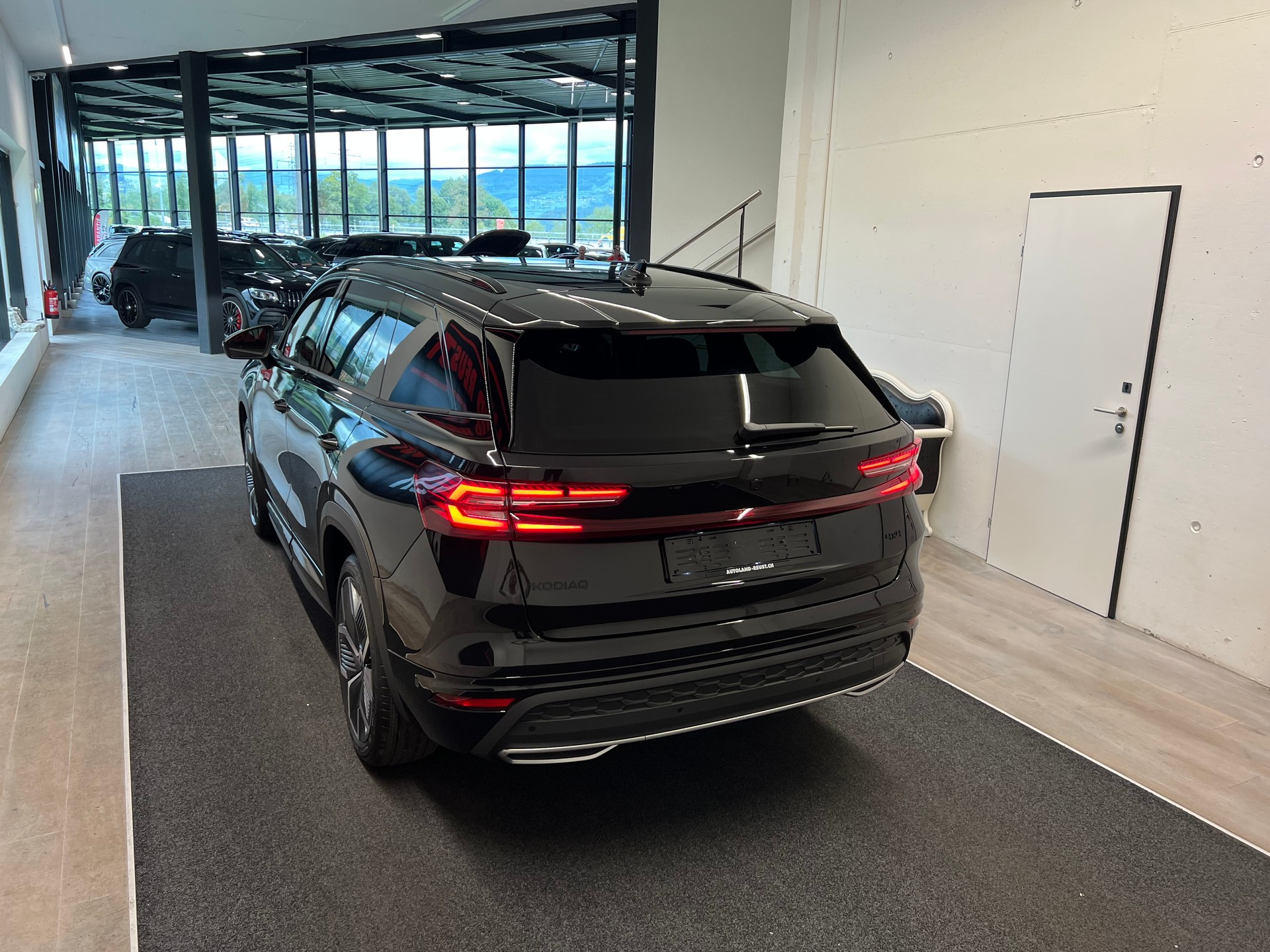 SKODA Kodiaq 2.0 TDI Sportline 4x4-image-8