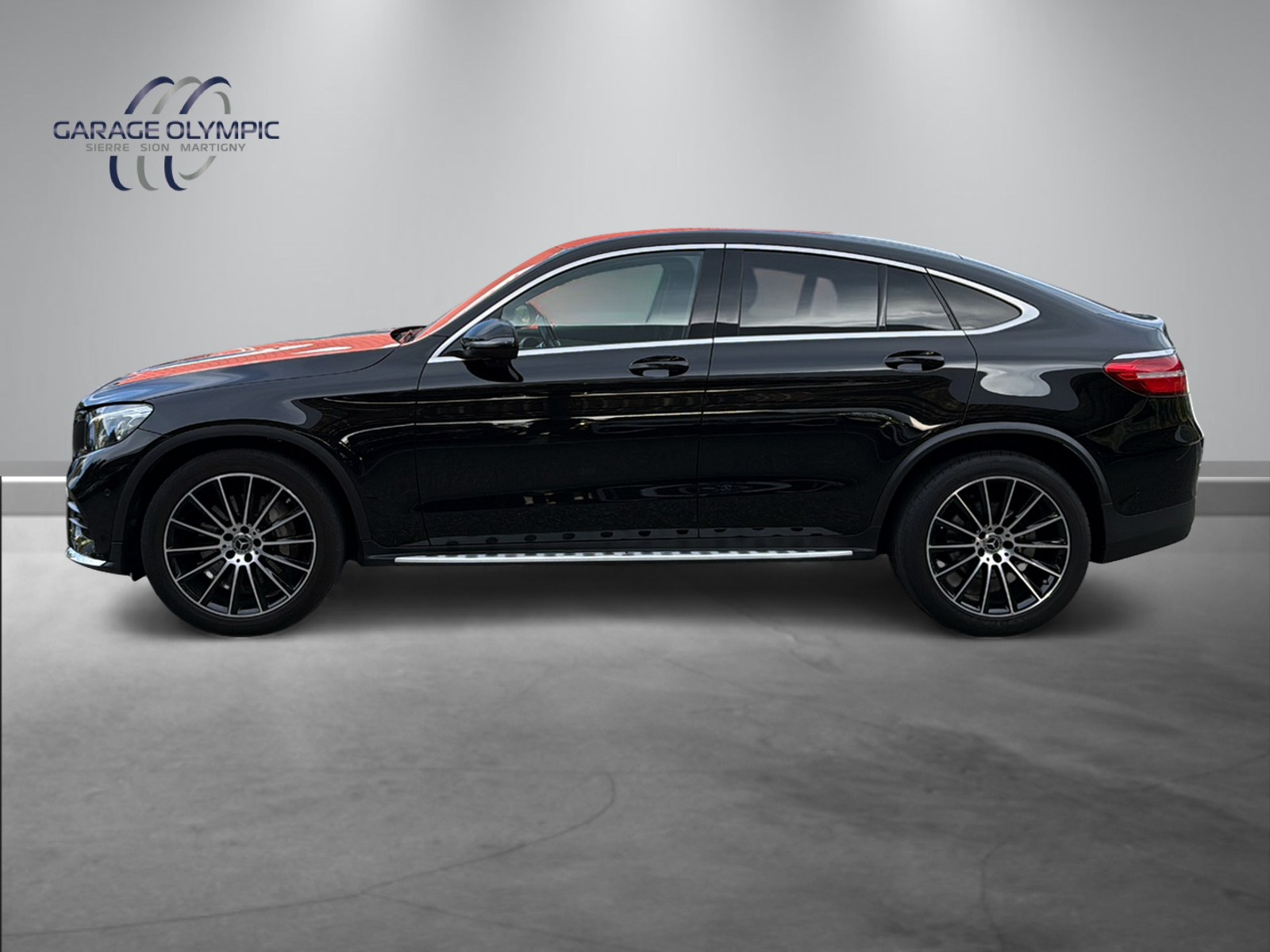 MERCEDES-BENZ GLC Coupé 250 AMG Line 4Matic 9G-Tronic-image-2