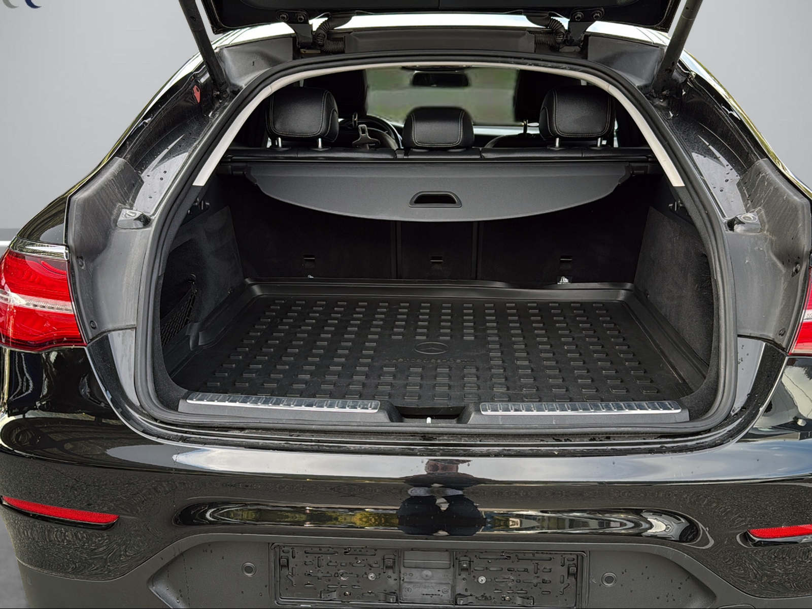 MERCEDES-BENZ GLC Coupé 250 AMG Line 4Matic 9G-Tronic-image-7