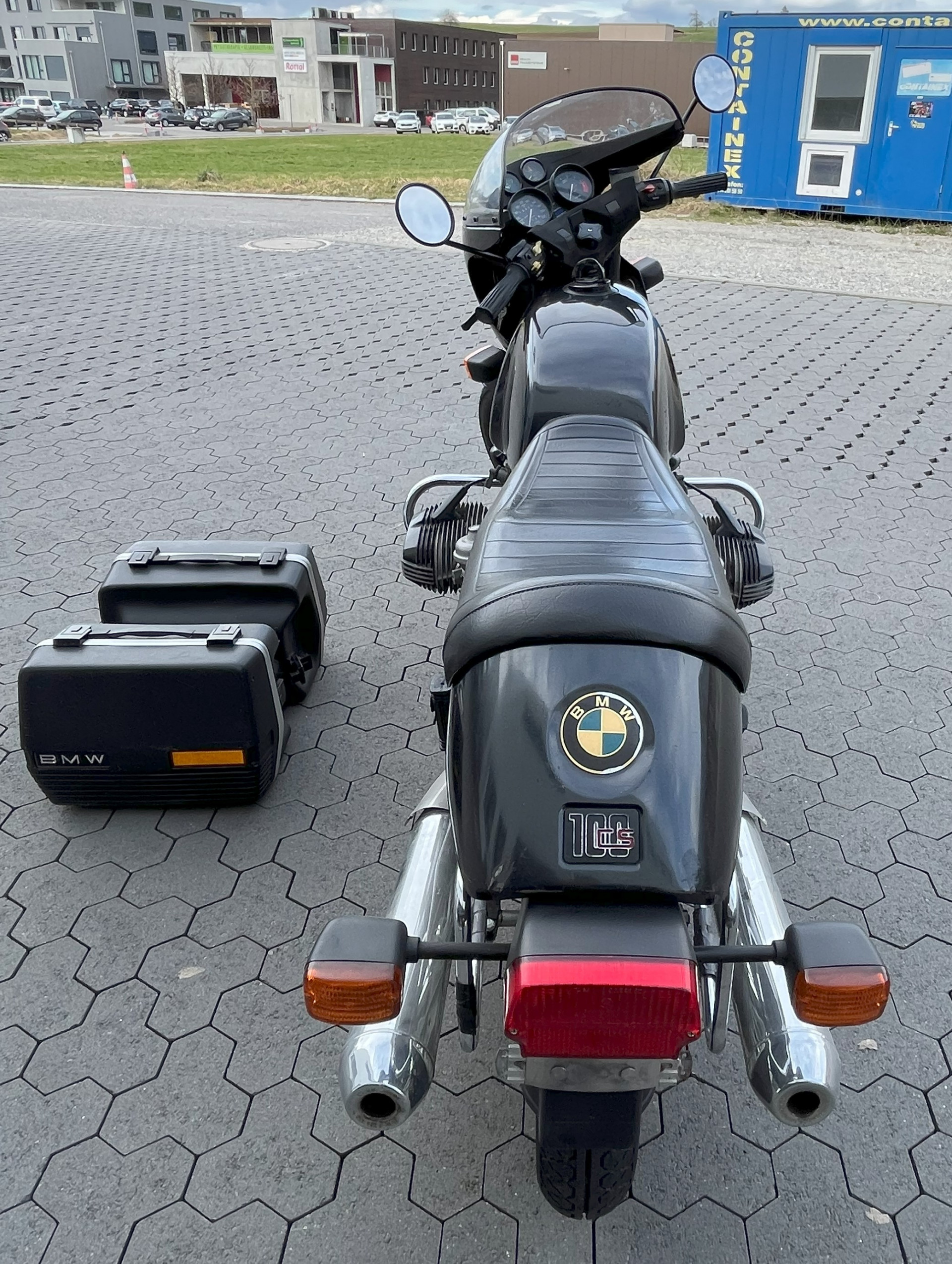 BMW R 100-showroom-element-3
