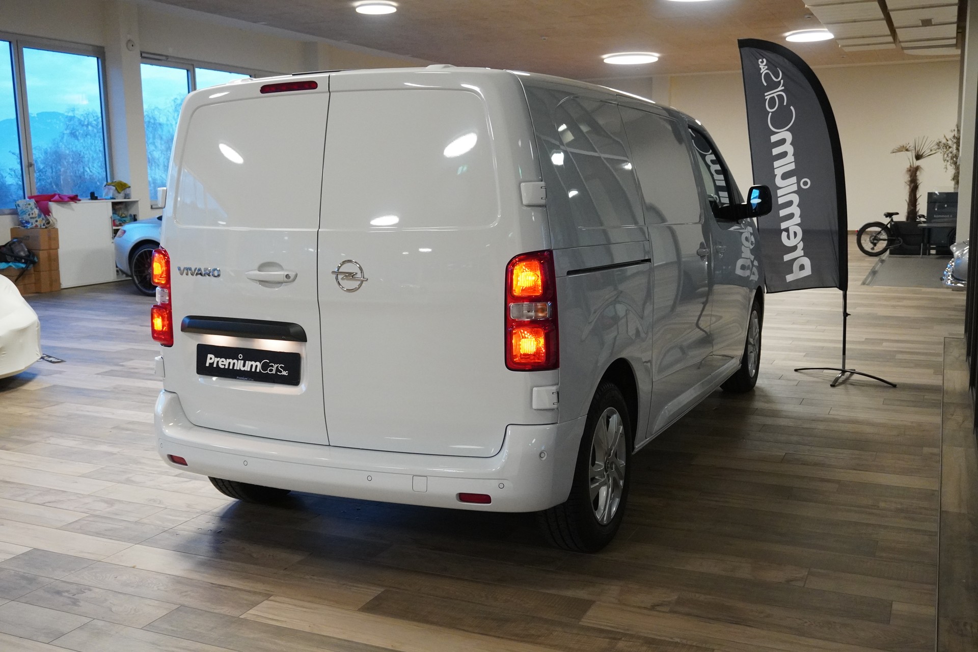 OPEL Vivaro Cargo 2.0 D s/s M-showroom-element-3