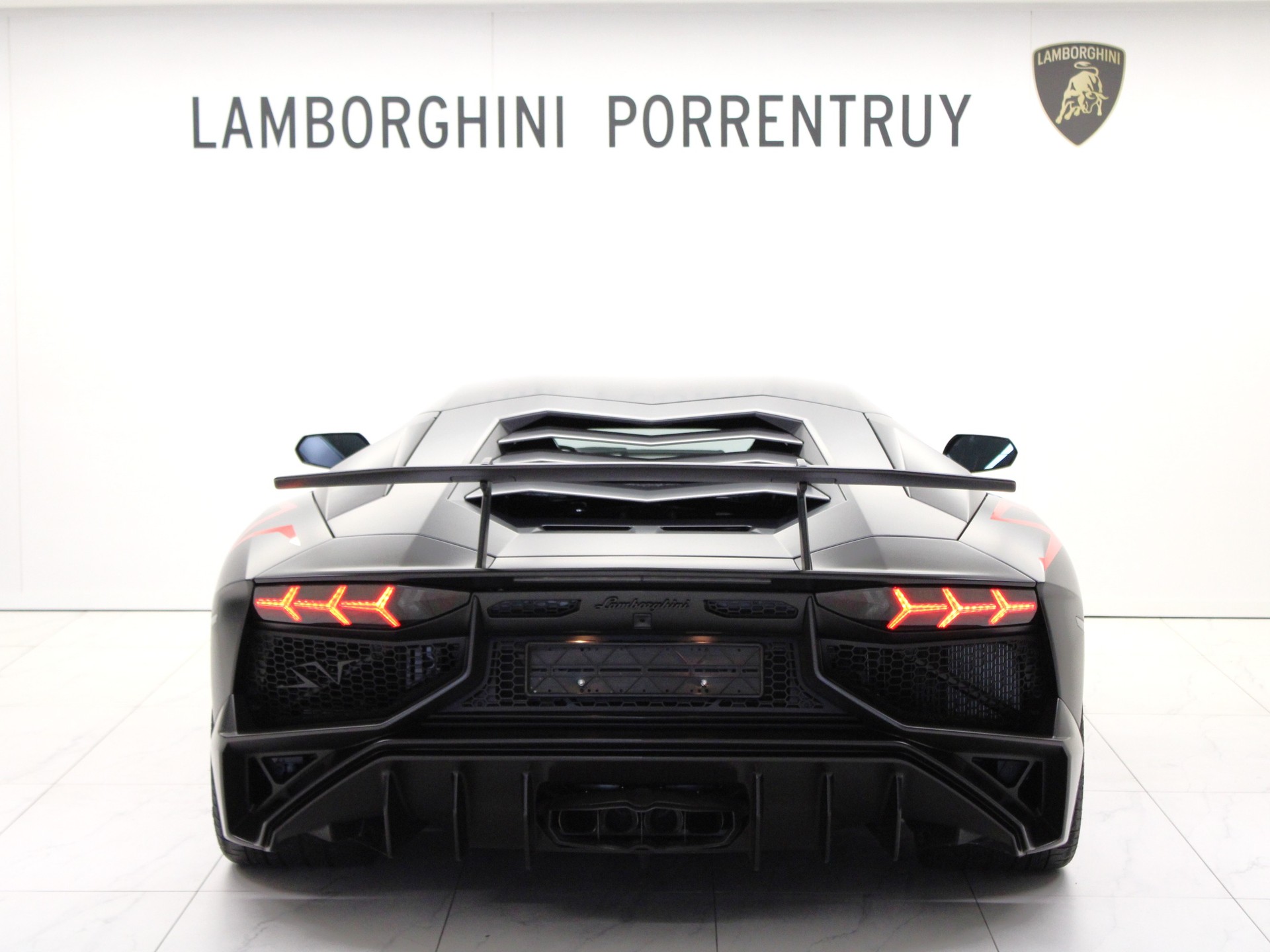LAMBORGHINI Aventador LP750-4 Superveloce Coupé E-Gear-image-3