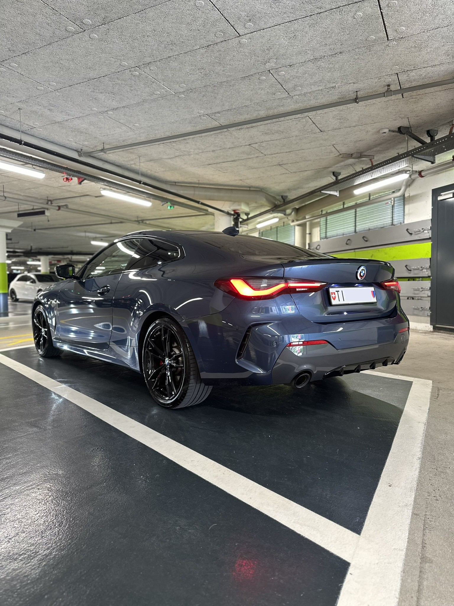 BMW 430d xDrive 48V Coupé M Sport PRO Steptronic-image-3