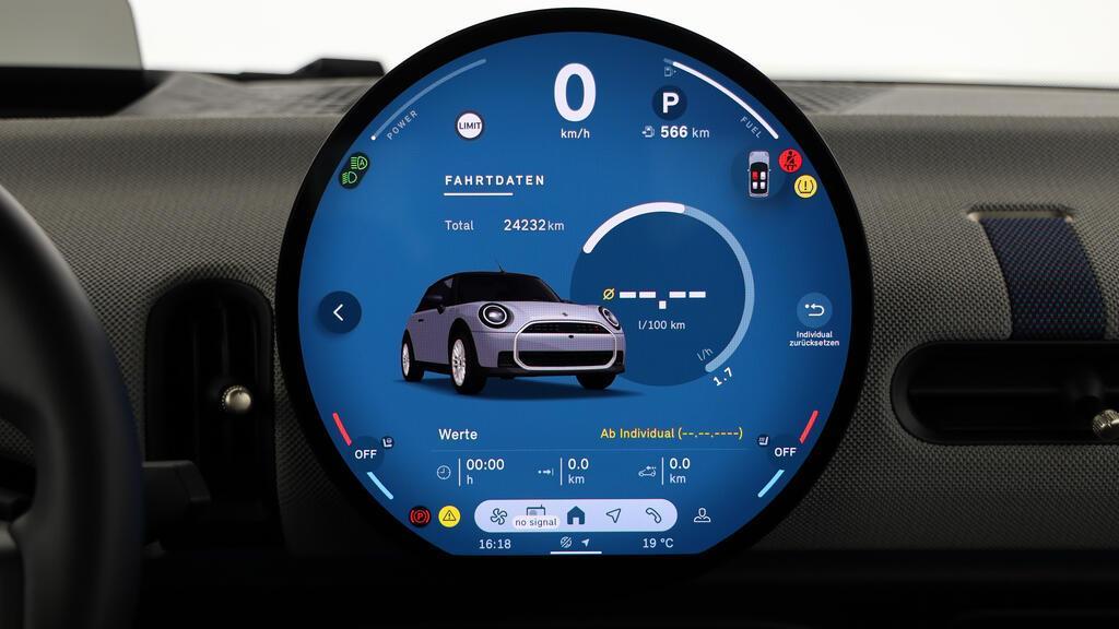 MINI Cooper S Cabrio-image-5