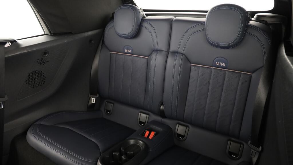 MINI Cooper S Cabrio-image-19