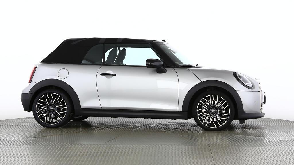 MINI Cooper S Cabrio-image-1
