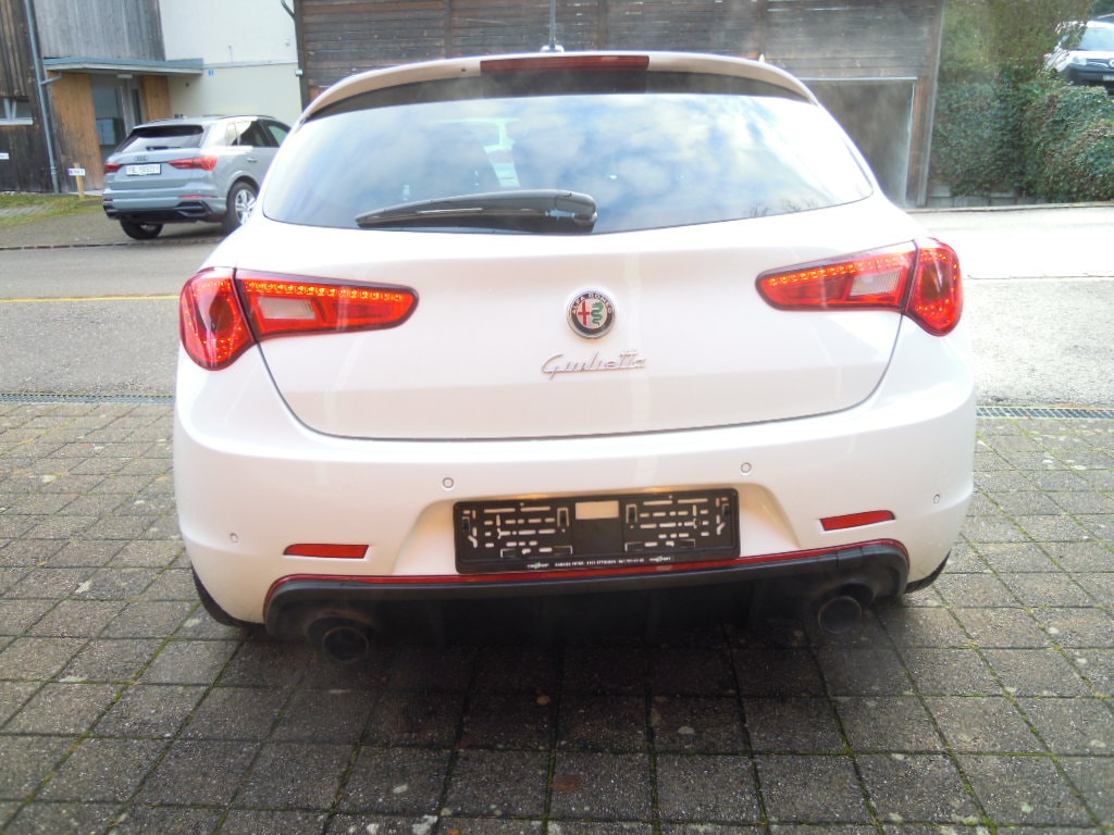 ALFA ROMEO Giulietta 1750 TBi Veloce TCT-showroom-element-3