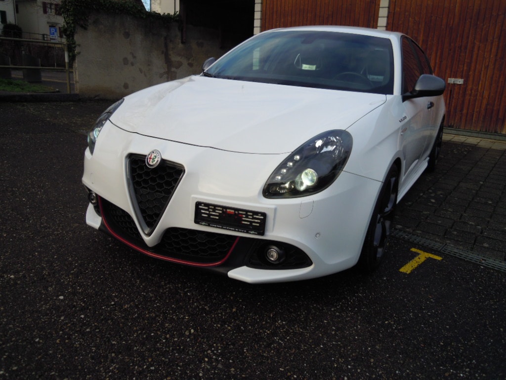 ALFA ROMEO Giulietta 1750 TBi Veloce TCT-image-5