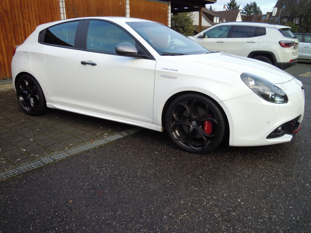 ALFA ROMEO Giulietta 1750 TBi Veloce TCT-showroom-element-1