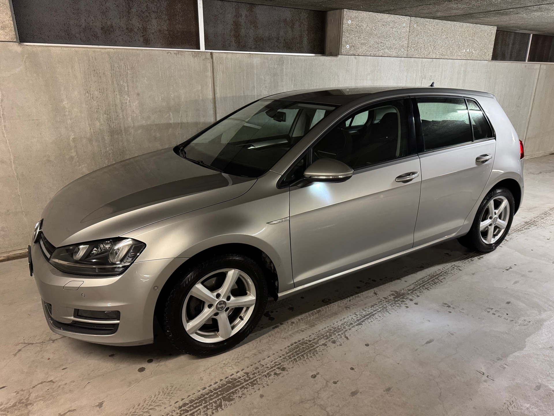 VW Golf 1.4 TSI Cup R-Line DSG-image-0