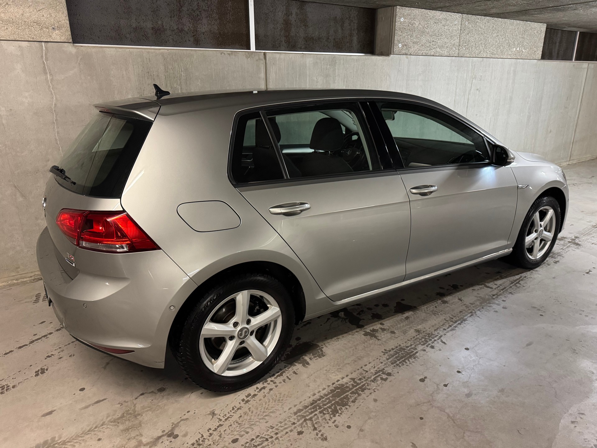 VW Golf 1.4 TSI Cup R-Line DSG-image-5
