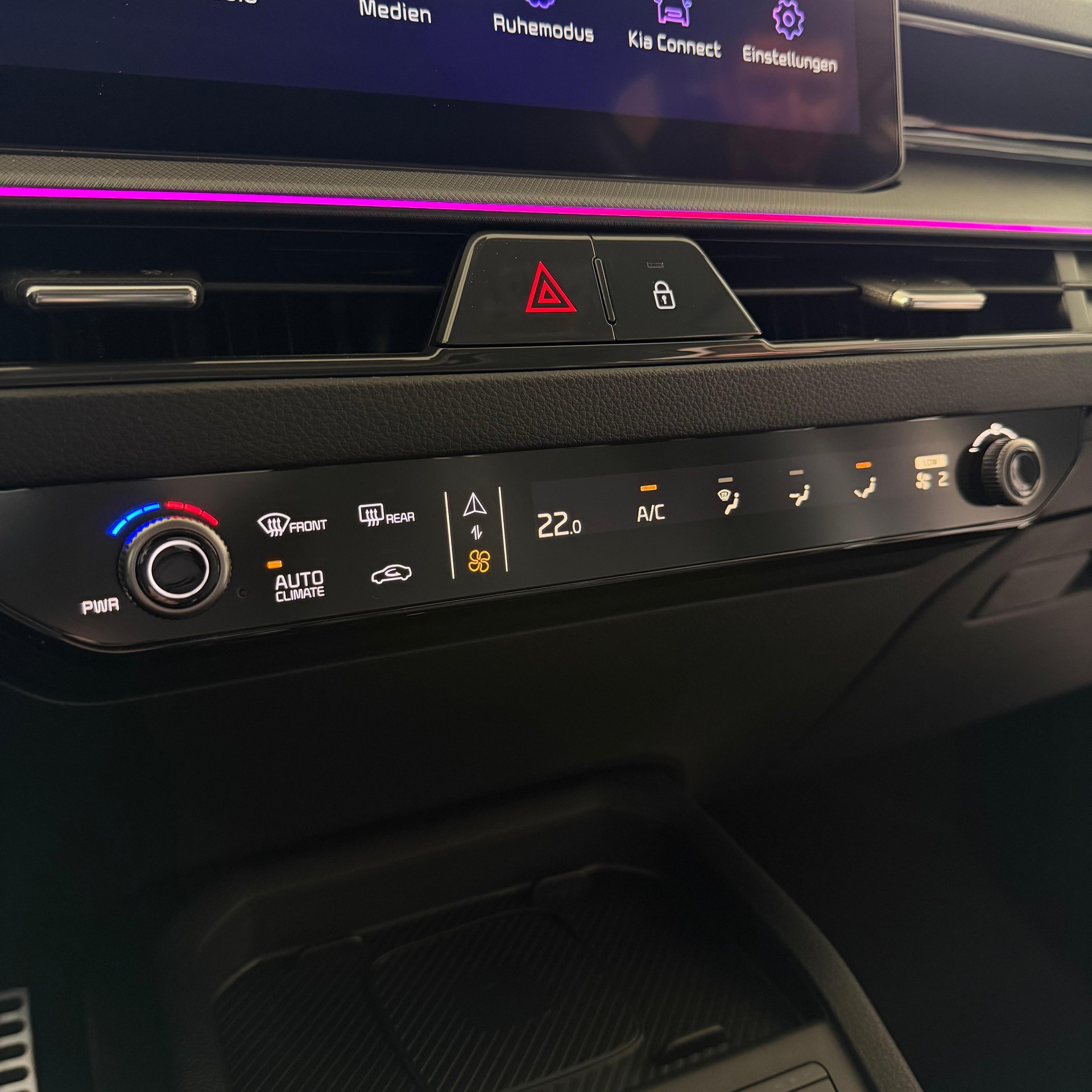 KIA Stonic 1.0 T-GDi MHEV GT-Line-image-9
