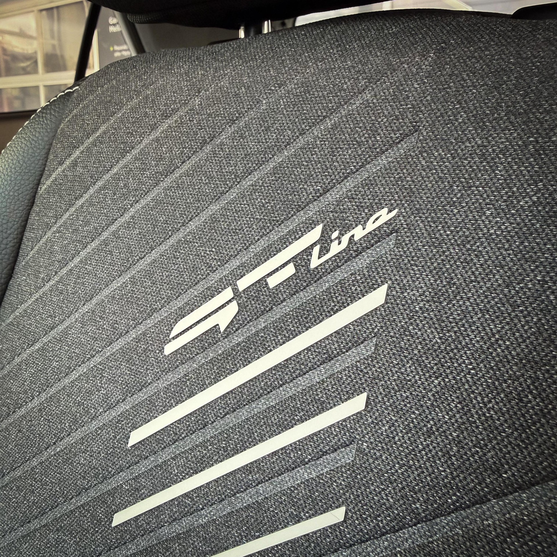 KIA Stonic 1.0 T-GDi MHEV GT-Line-image-16
