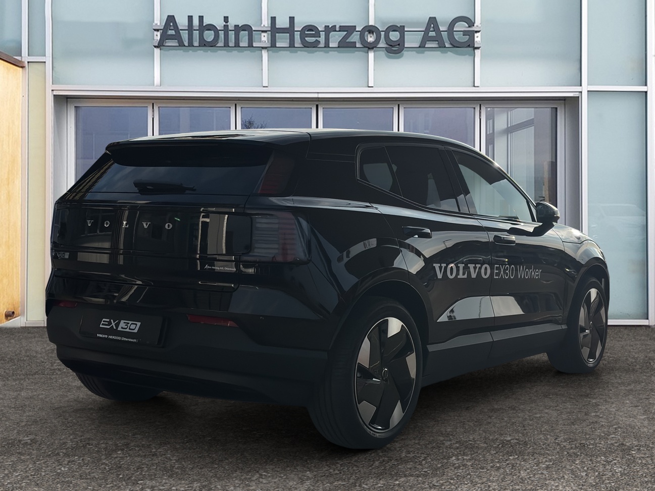 VOLVO EX30 E60 Plus Worker-image-3
