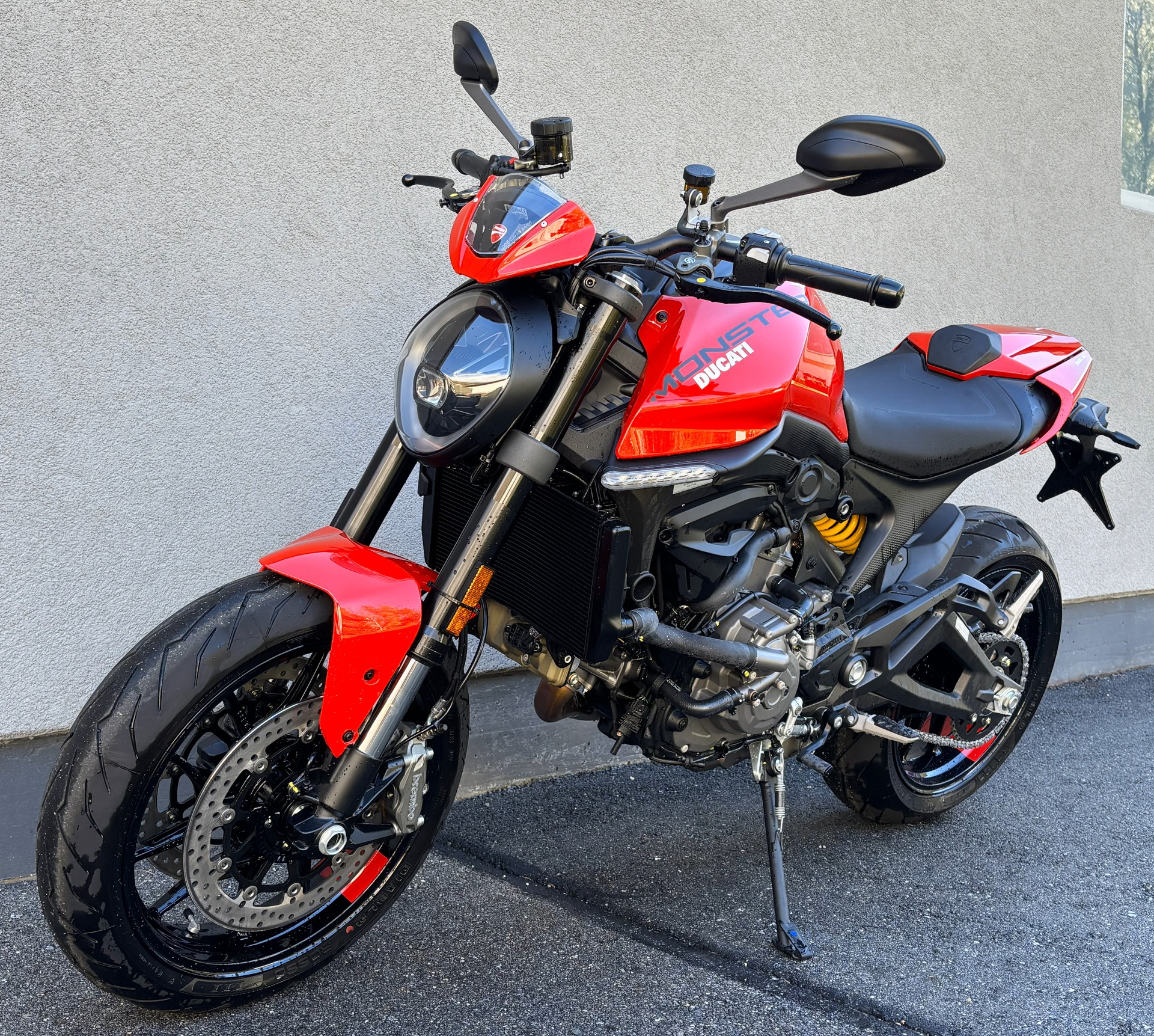 DUCATI Monster + 937-showroom-element-2