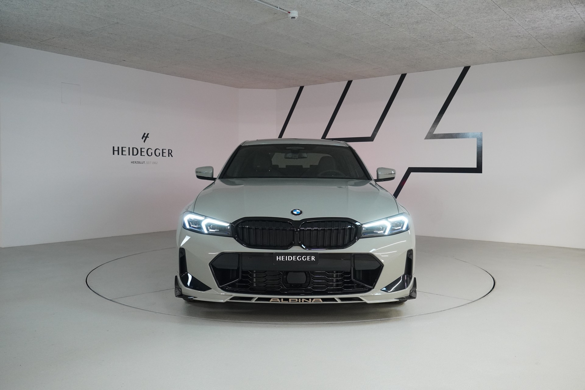 BMW-ALPINA B3 BiTurbo 3.0 xDrive GT Switch-Tronic-showroom-element-1