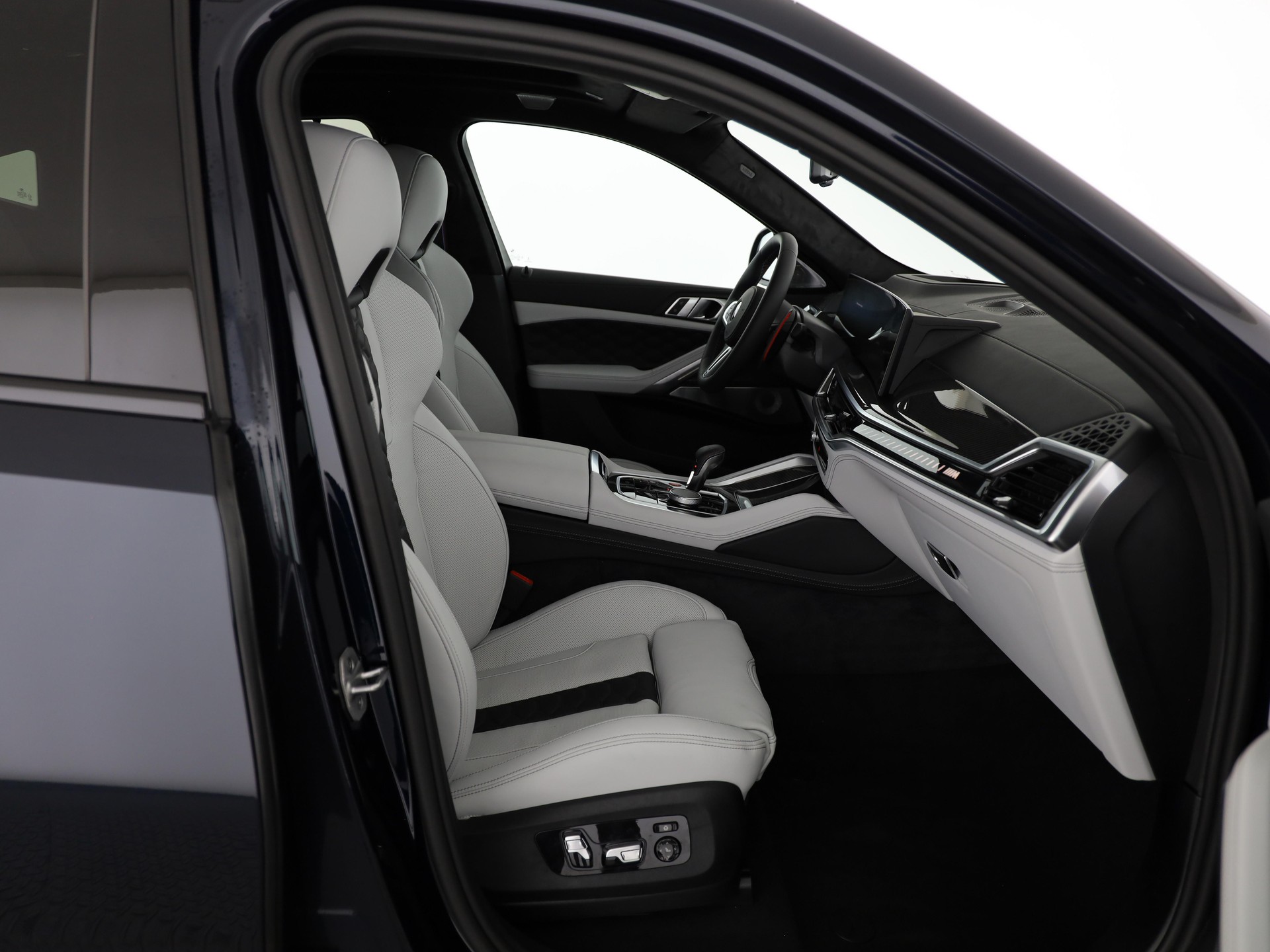 BMW X6 M Competition-image-14