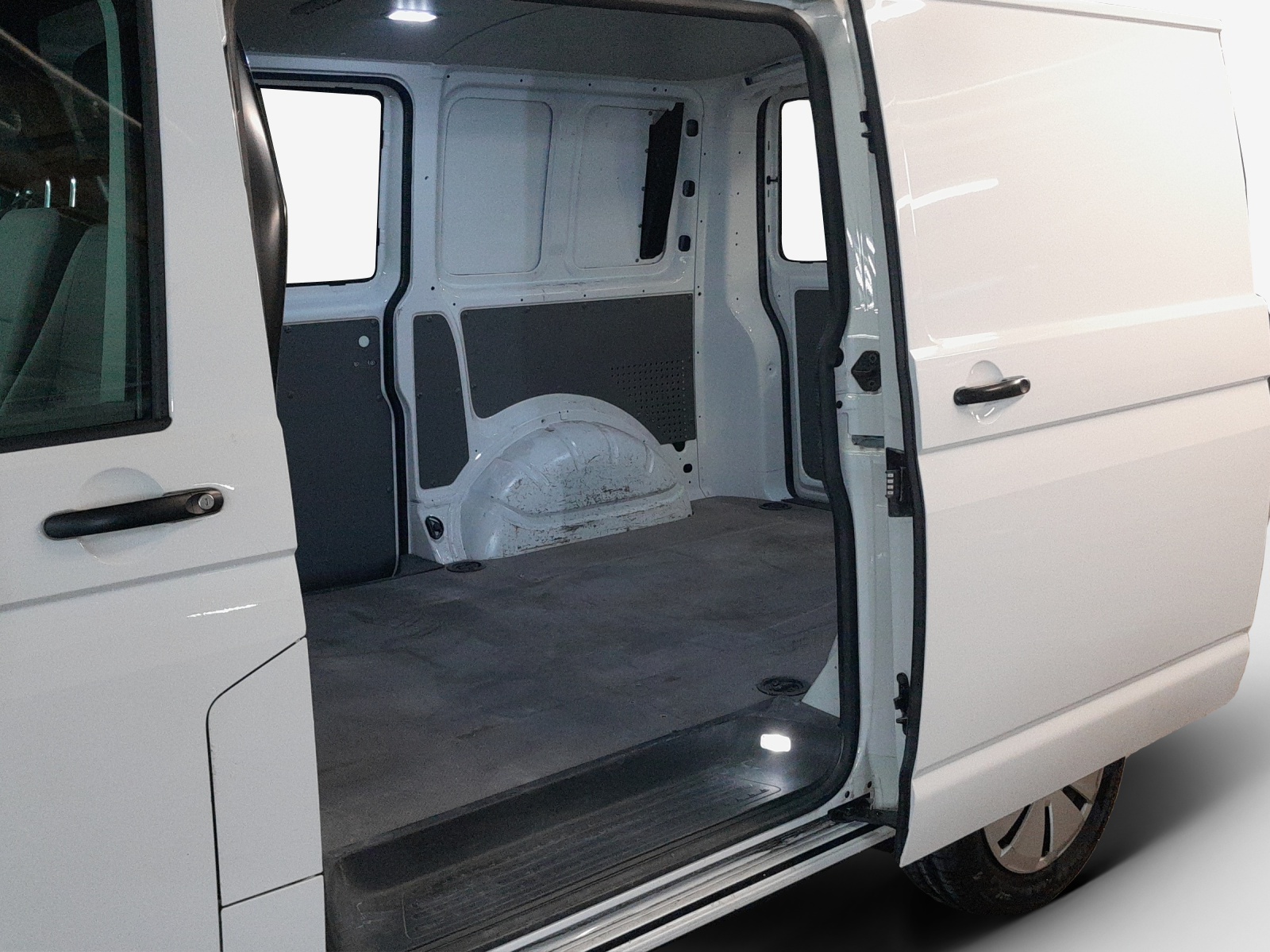 VW T6.1 2.0 TDI-image-11