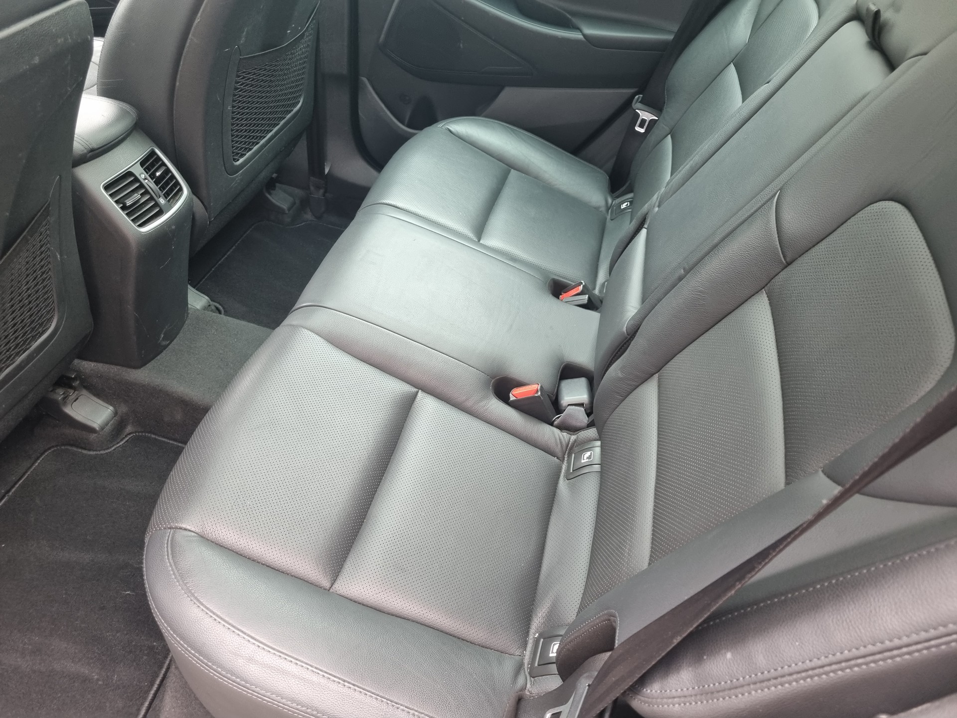 HYUNDAI Tucson 2.0 CRDI Vertex 4WD-image-8
