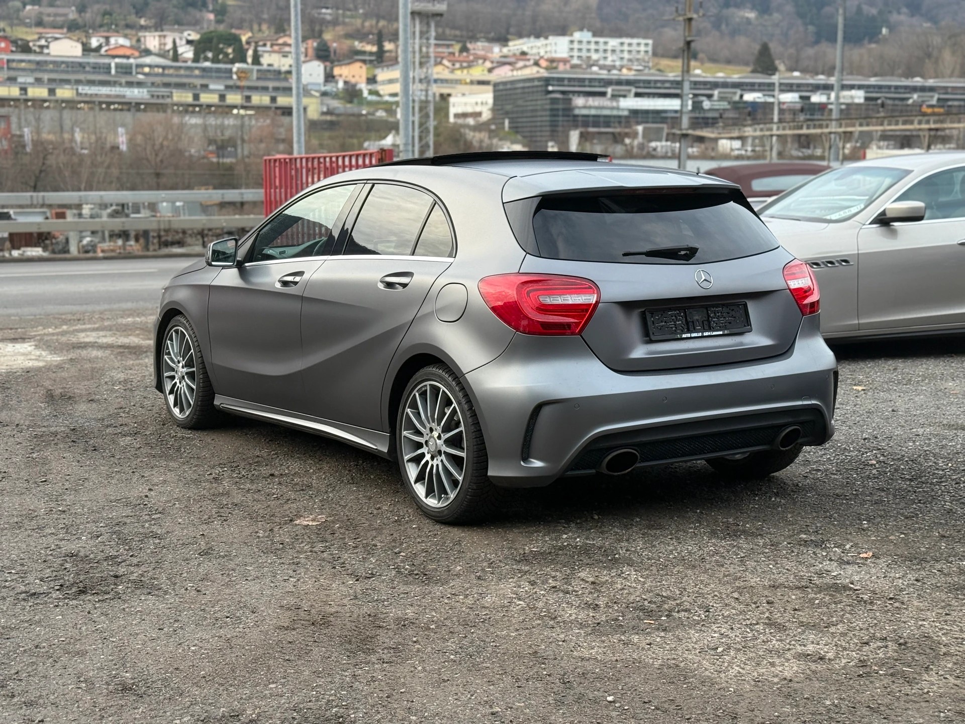 MERCEDES-BENZ A 250 AMG Line 4Matic 7G-DCT-image-5
