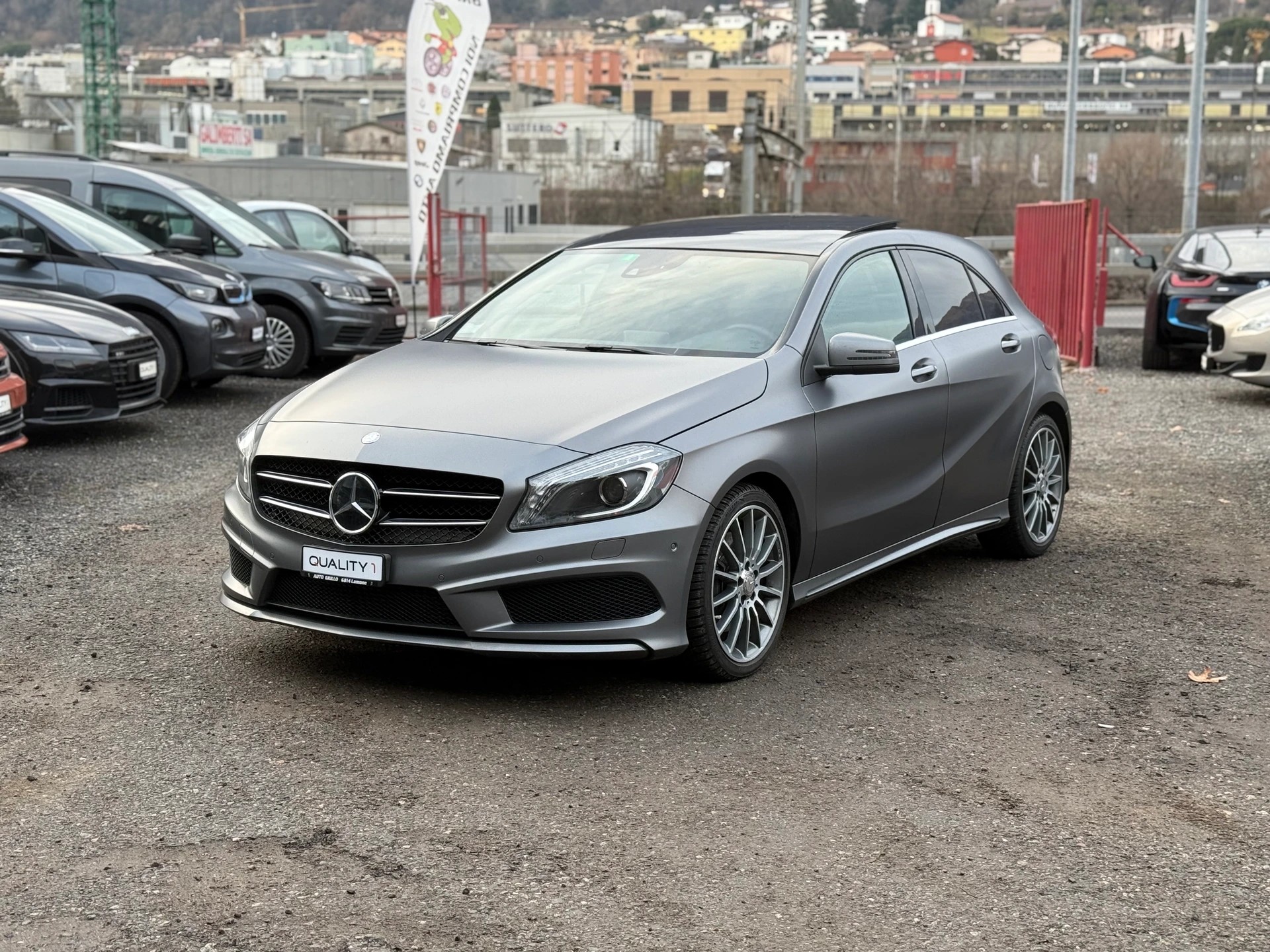 MERCEDES-BENZ A 250 AMG Line 4Matic 7G-DCT-image-2