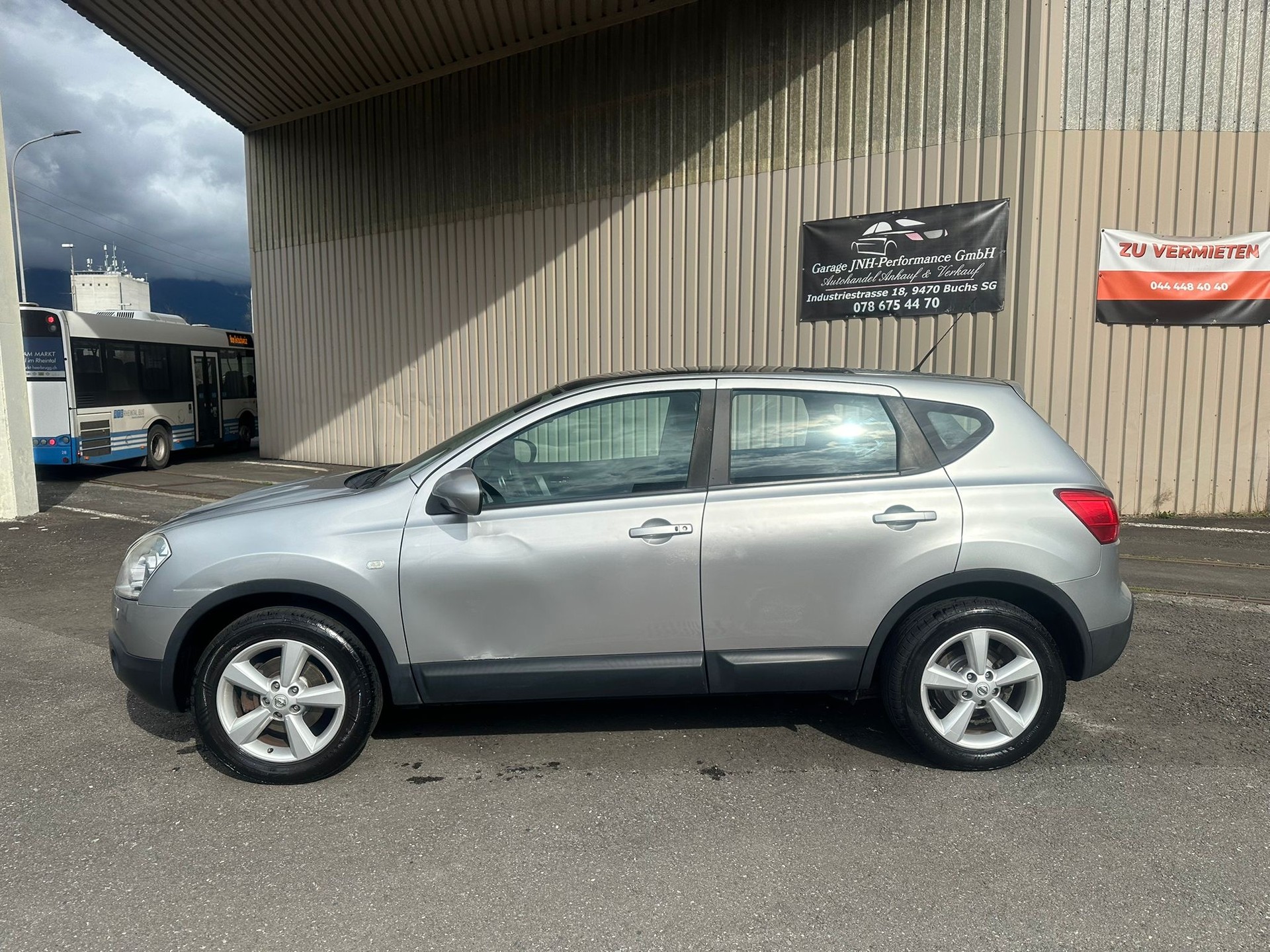 NISSAN Qashqai 2.0 dCi 4WD acenta Automatic-image-6