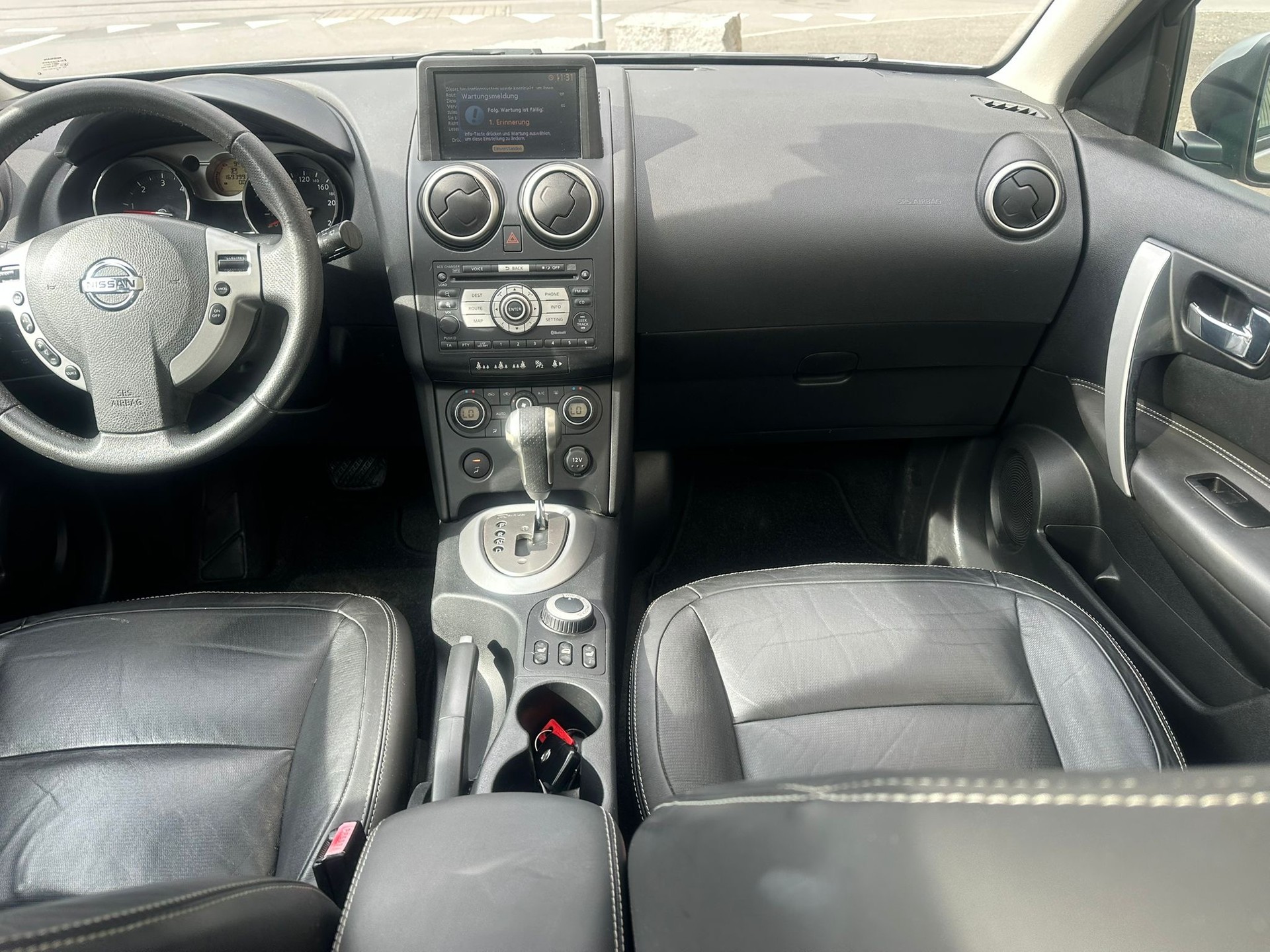 NISSAN Qashqai 2.0 dCi 4WD acenta Automatic-image-13