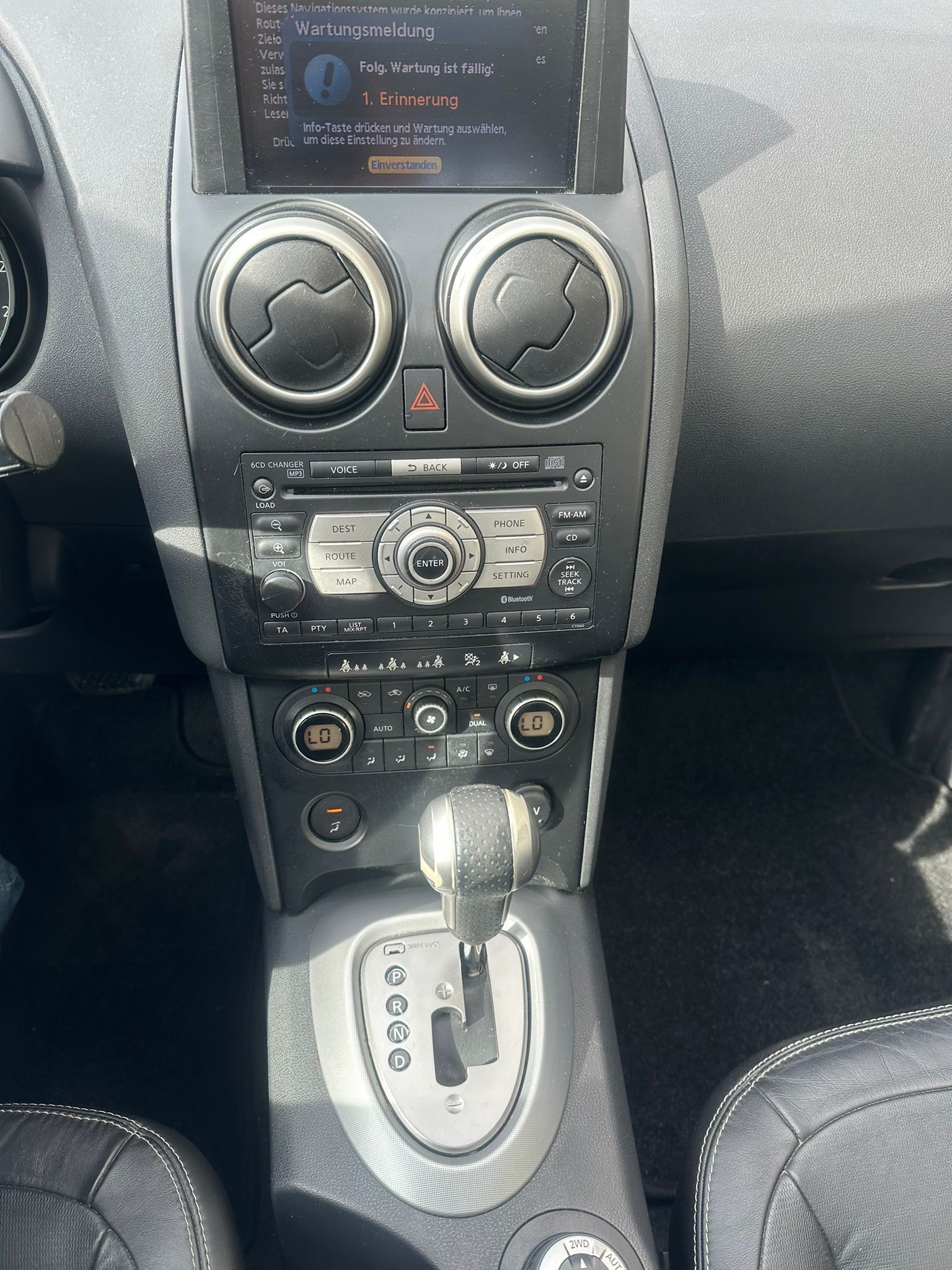 NISSAN Qashqai 2.0 dCi 4WD acenta Automatic-image-15