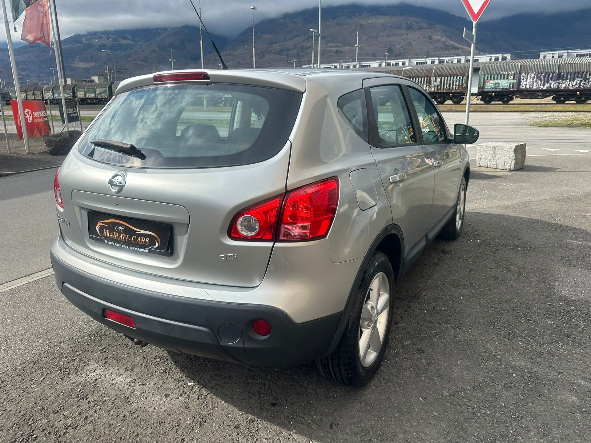 NISSAN Qashqai 2.0 dCi 4WD acenta Automatic-image-3